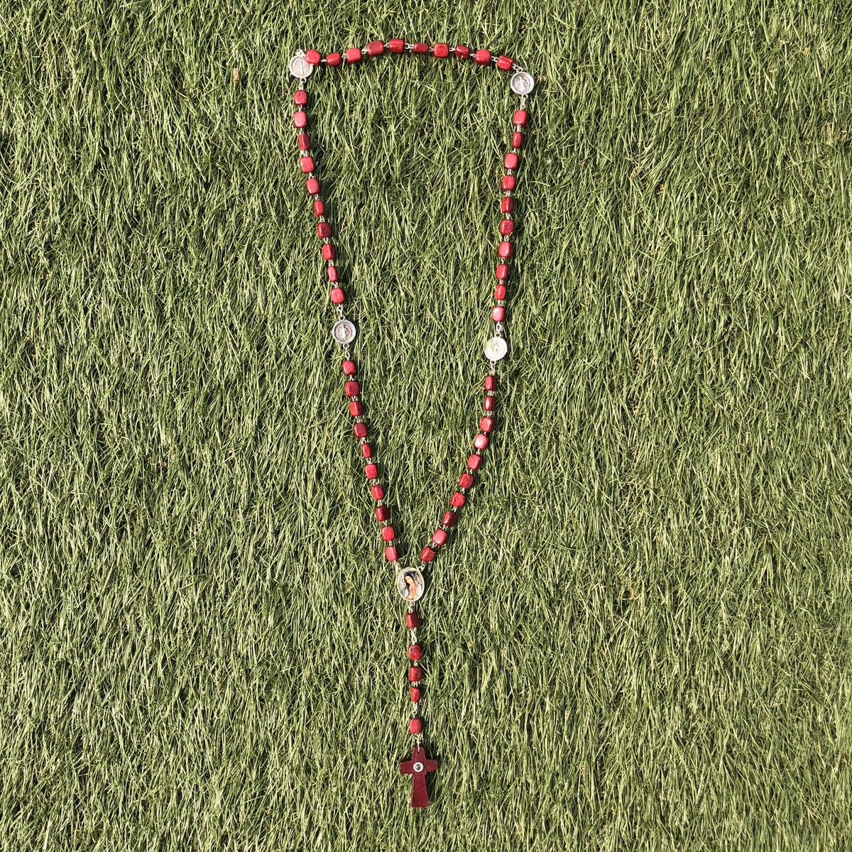 Vintage Catholic rosary bead Size ONE SIZE - 1 Thumbnail