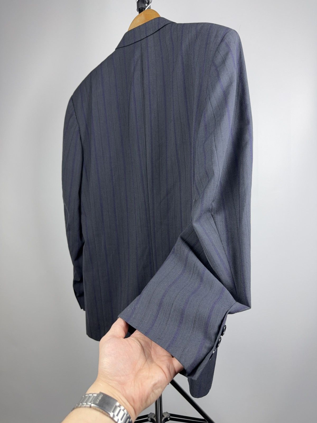 Hugo Boss 00s Hugo Boss Wool Blazer Pinstripe Grey Jacket Classic Fit Size 42R - 16 Thumbnail
