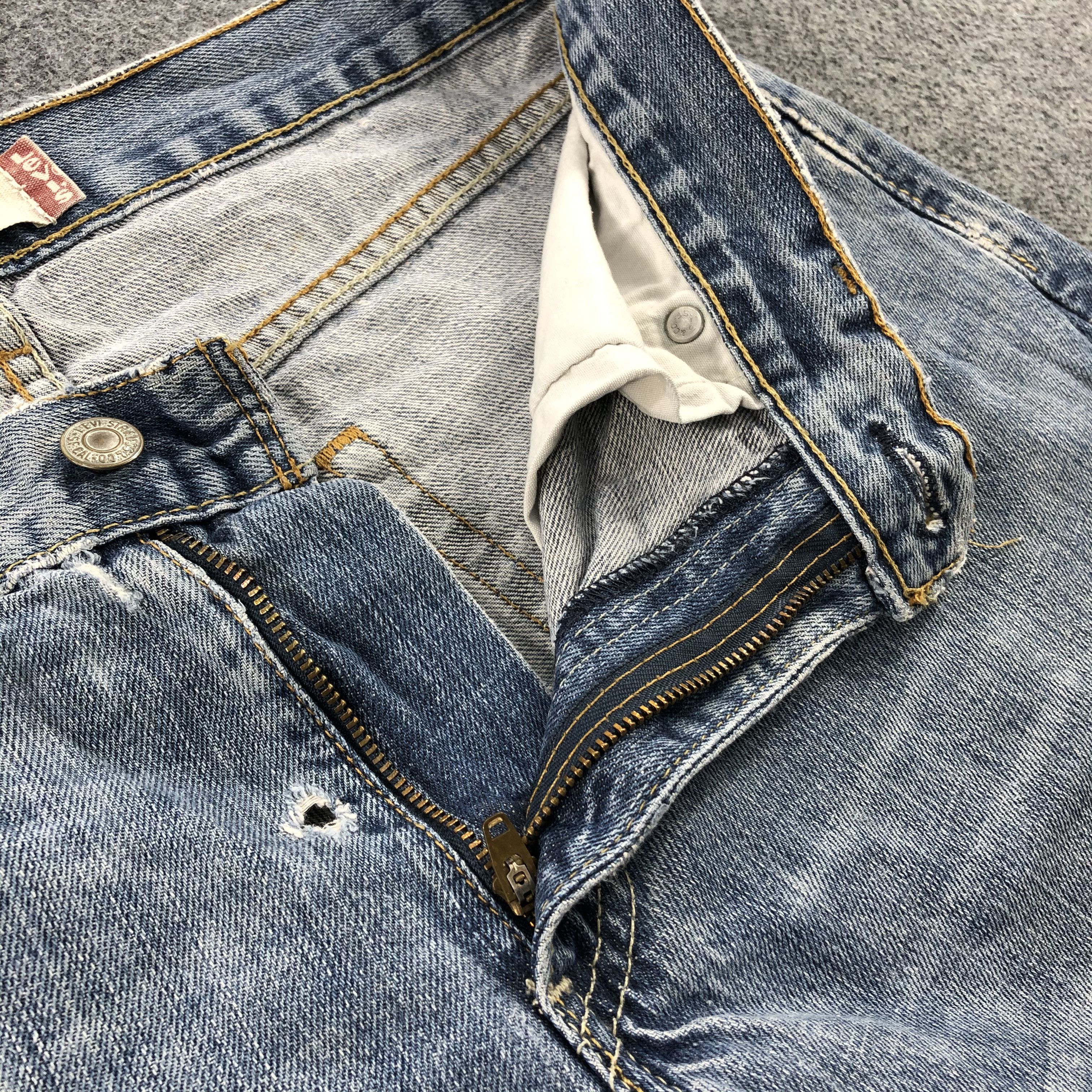 Levi's × Vintage Vintage Light Wash Levis 514 Jeans-JM1967 Size US 34 / EU 50 - 8 Thumbnail
