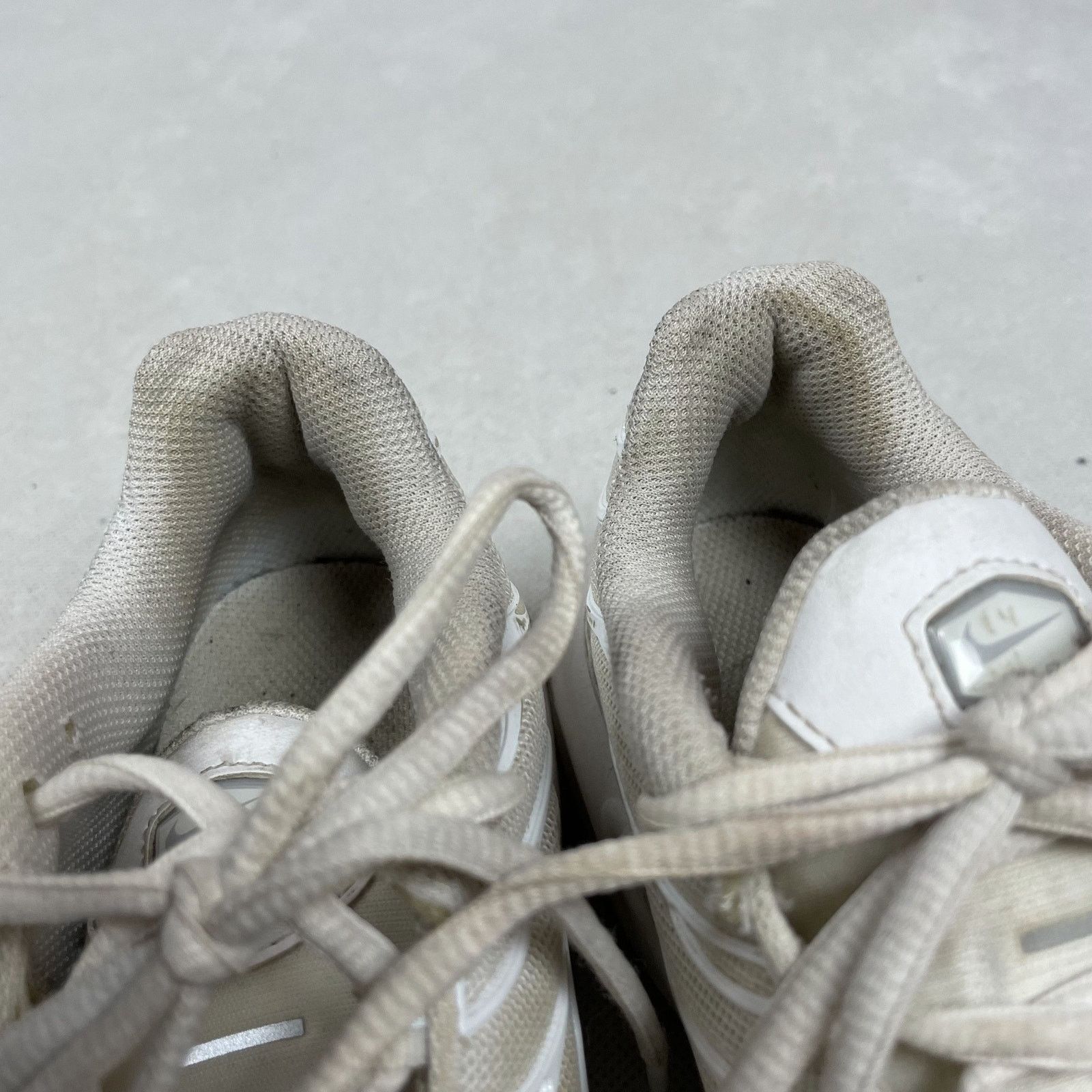 Nike Nike Air Max Plus DM2362-100 Women's White Platinum Shoes 7 Size US 7 / IT 37 - 9 Thumbnail