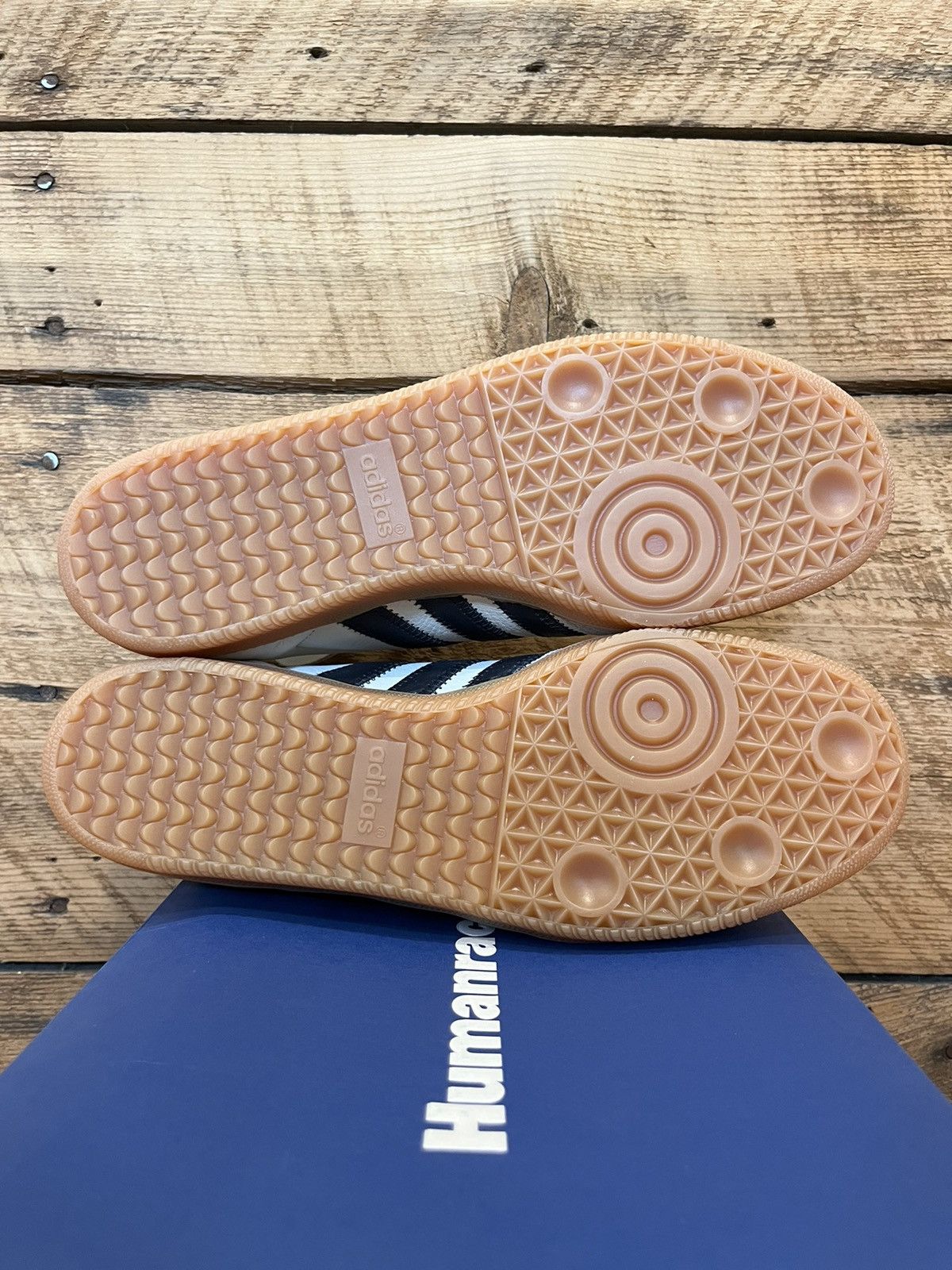 Adidas × Pharrell adidas x Pharrell Samba Human Race Cloud White HP3383 Size 9 Size US 9 / EU 42 - 5 Thumbnail