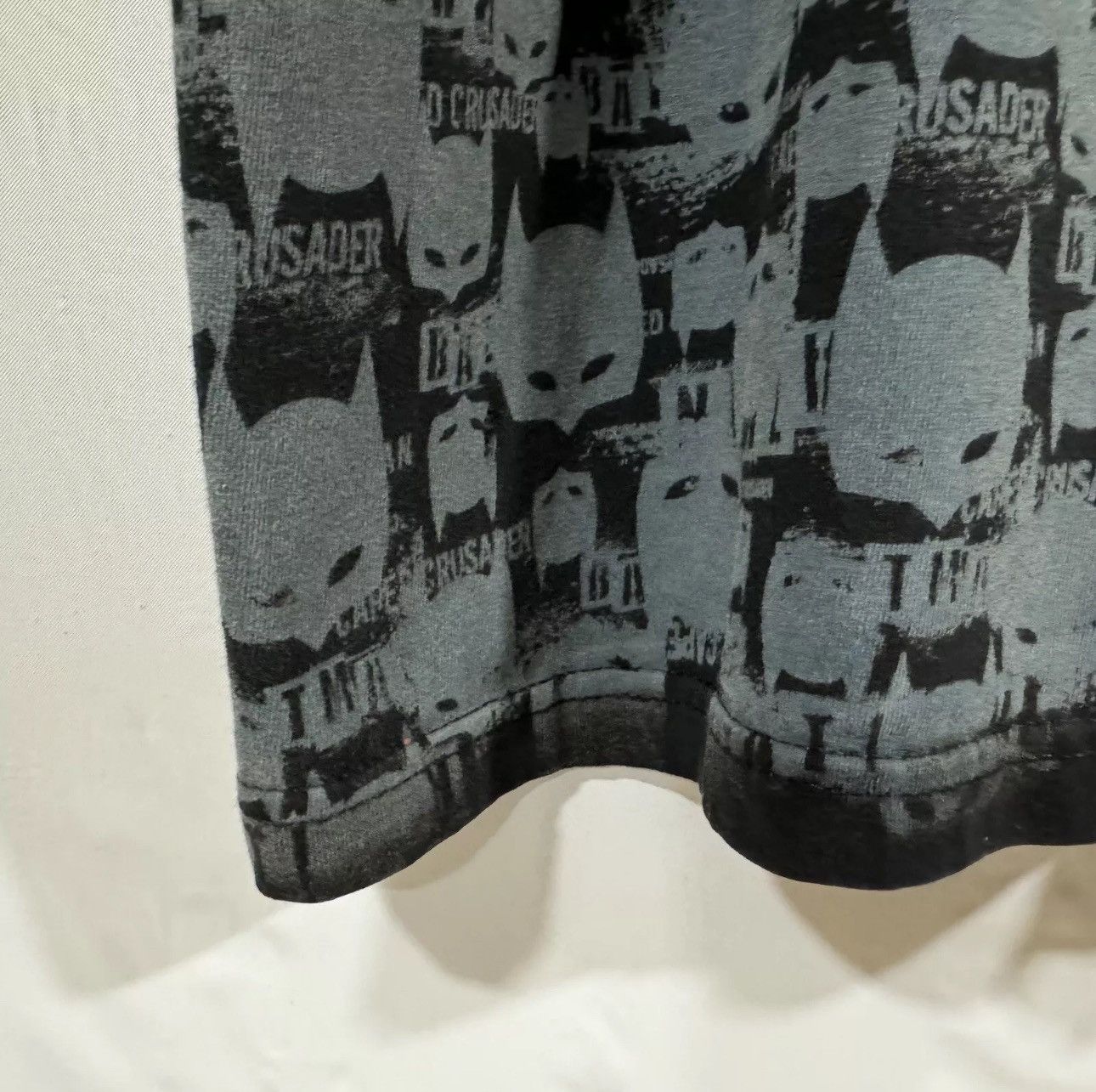 DC Comics Batman Caped Crusader AOP Logo Shirt Mens XXL Gray Black Size US XXL / EU 58 / 5 - 4 Thumbnail
