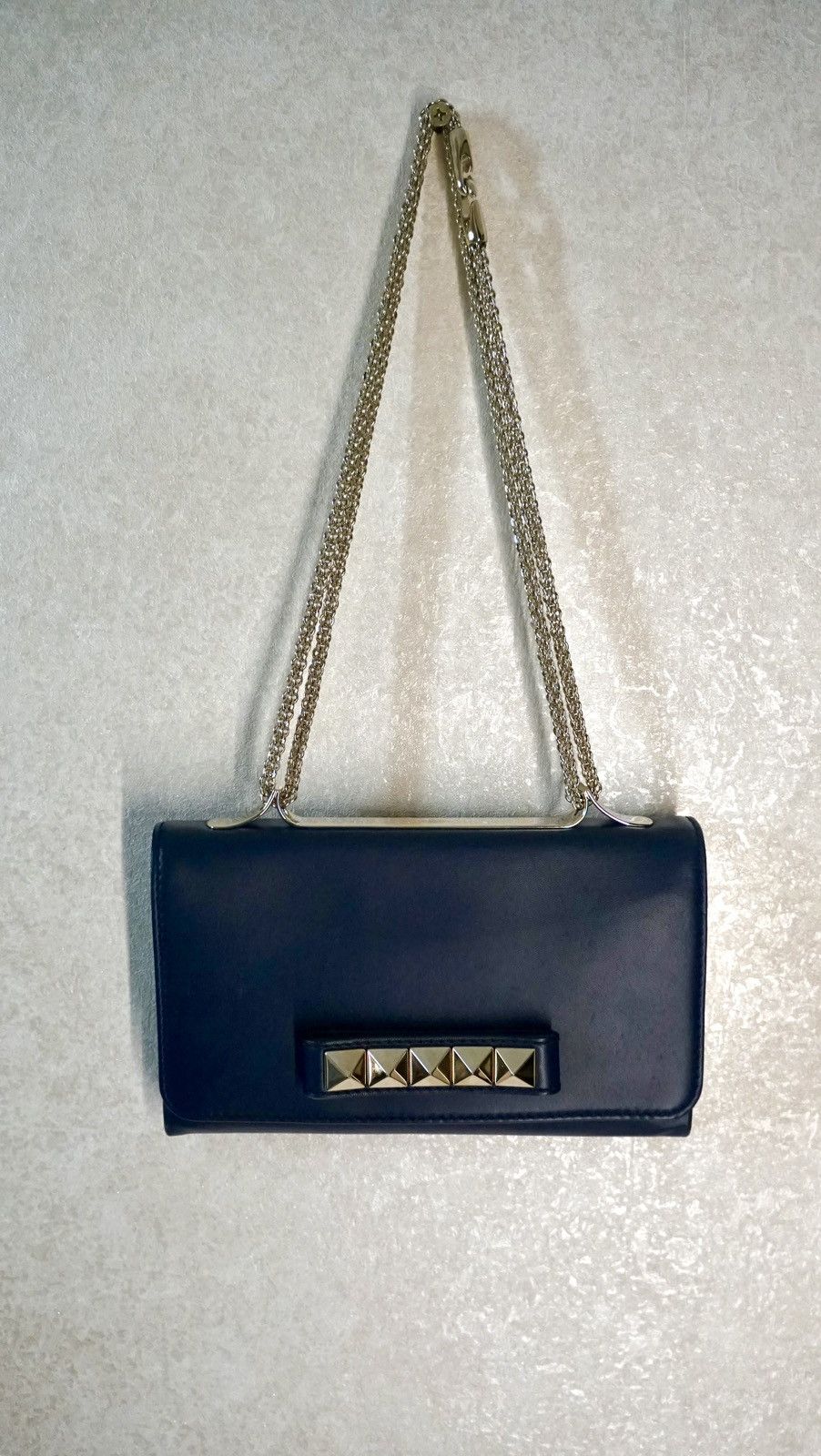 Valentino Valentino Garavani Rockstud Chain Shoulder Bag Navy Blue Size ONE SIZE - 1 Thumbnail