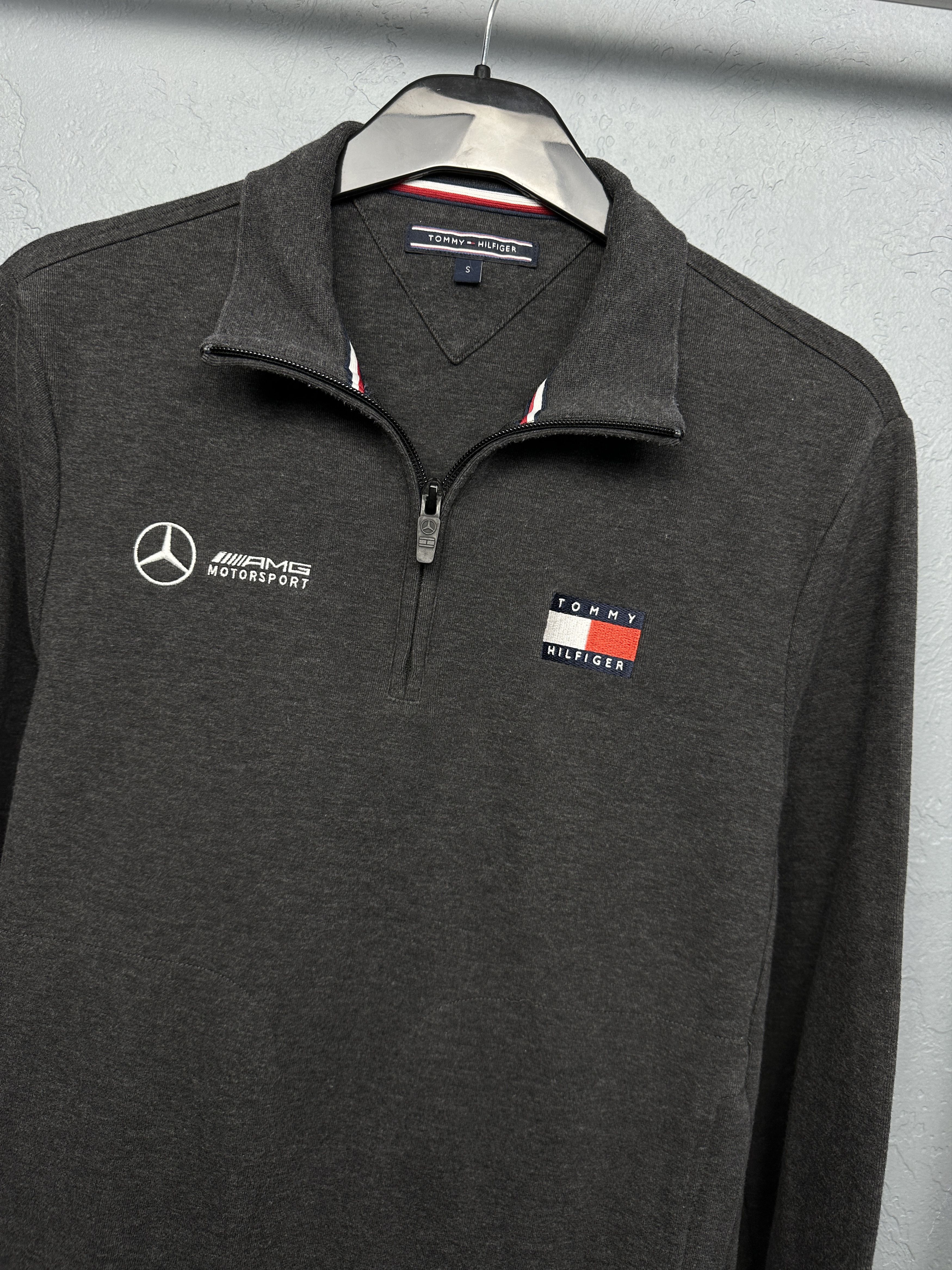 Mercedes-Benz Mercedes Benz Tommy Hilfiger Mens 1\4 Zip Sweater Formula 1 Size US S / EU 44-46 / 1 - 2 Thumbnail