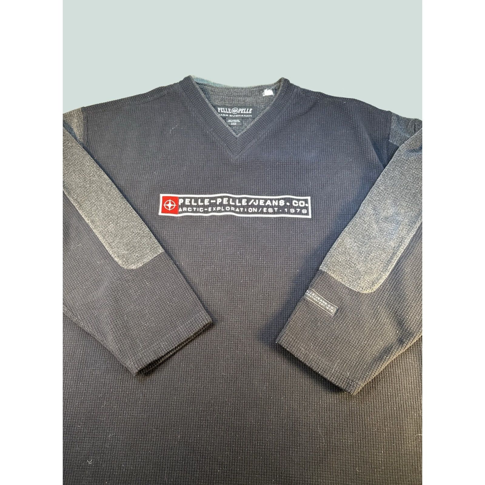 Pelle Pelle VINTAGE Pelle Pelle Jeans Co Arctic Exploration V-Neck Sweater Black XXL Size US XXL / EU 58 / 5 - 1 Thumbnail