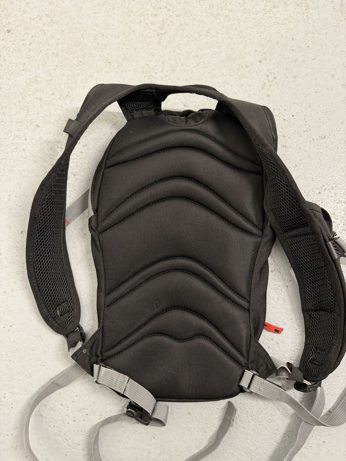 Oakley Vintage Oakley Hydration Water Reservoir Hiking Backpack Size ONE SIZE - 8 Thumbnail