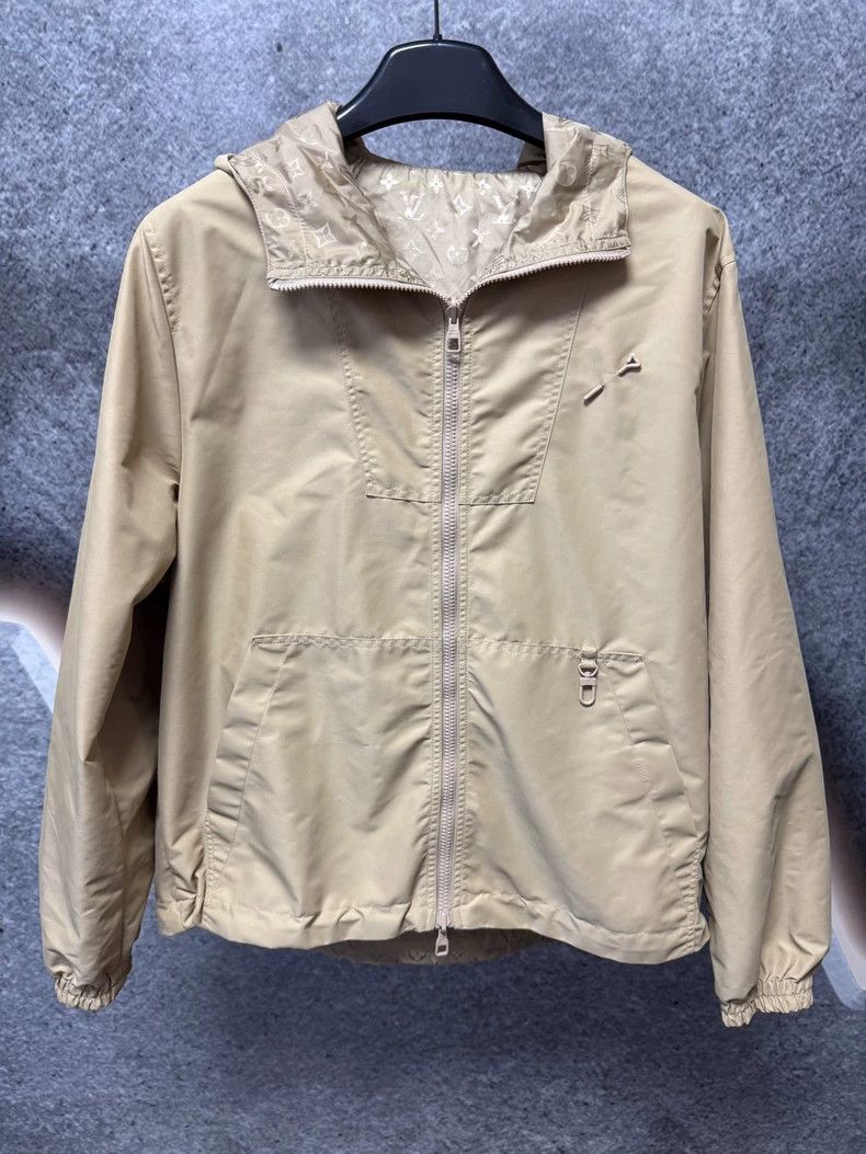 Louis Vuitton Louis Vuitton Hooded reversible jacket Size US S / EU 44-46 / 1 - 1 Thumbnail