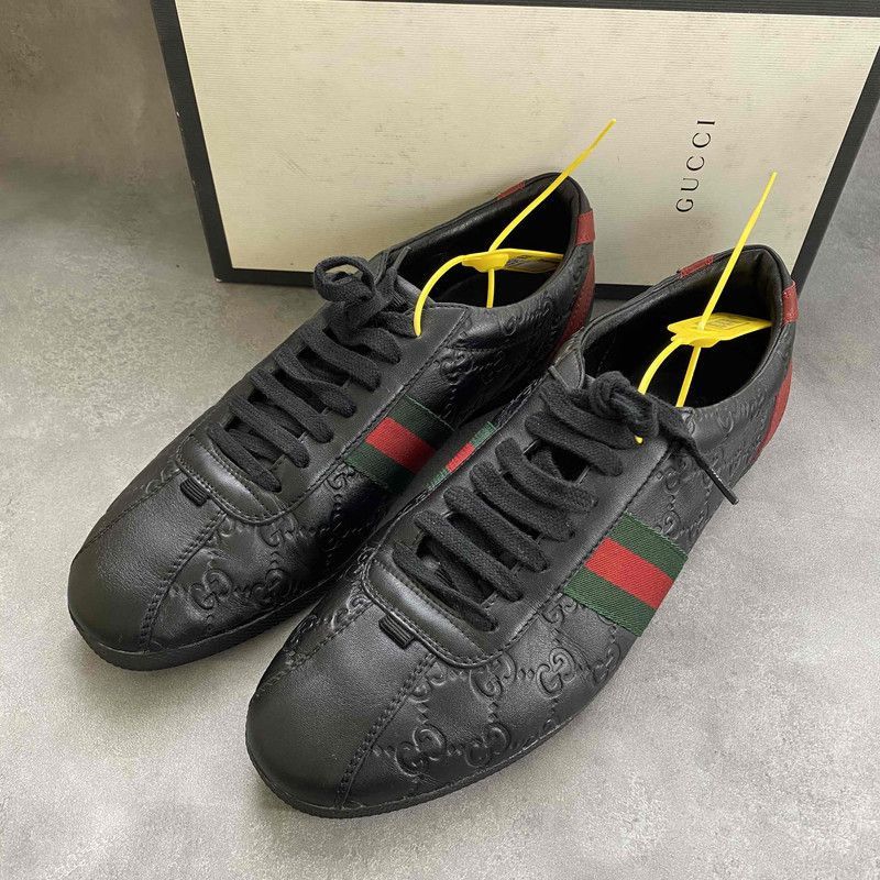 Gucci Gucci Low-Top Sneakers with Signature Design - Size US 8.5 / EU 41-42 - 1 Thumbnail