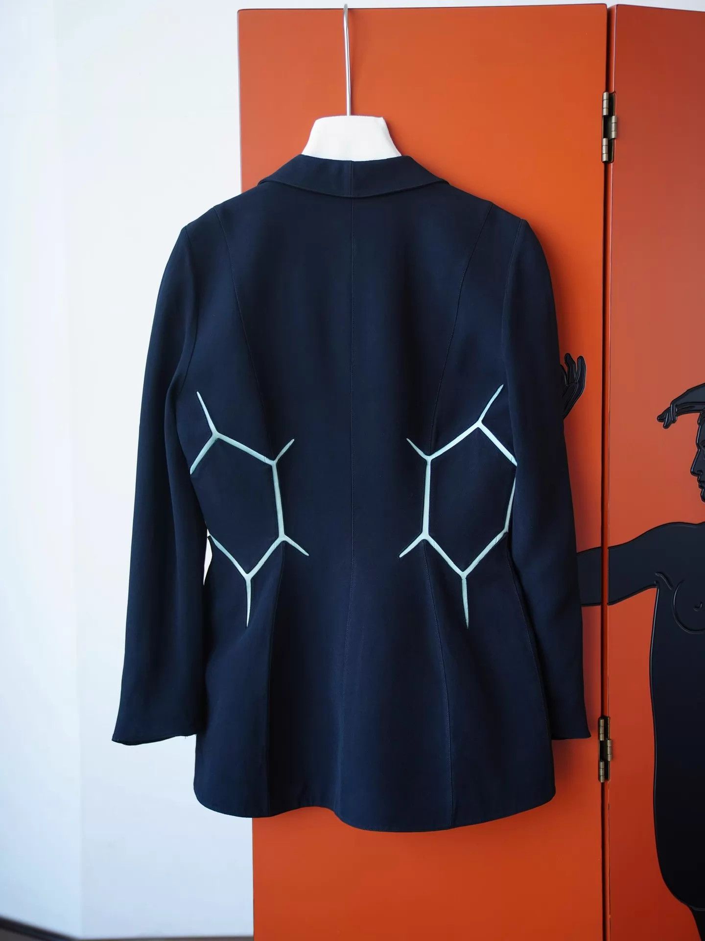 Thierry Mugler Thierry Mugler Vintage B&G Gothic T Shell Waist Blazer Size S / US 4 / IT 40 - 3 Thumbnail