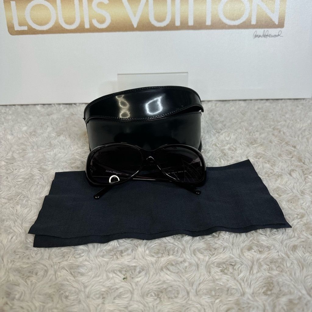 Salvatore Ferragamo Authentic Ferragamo sunglasses Size ONE SIZE - 1 Thumbnail