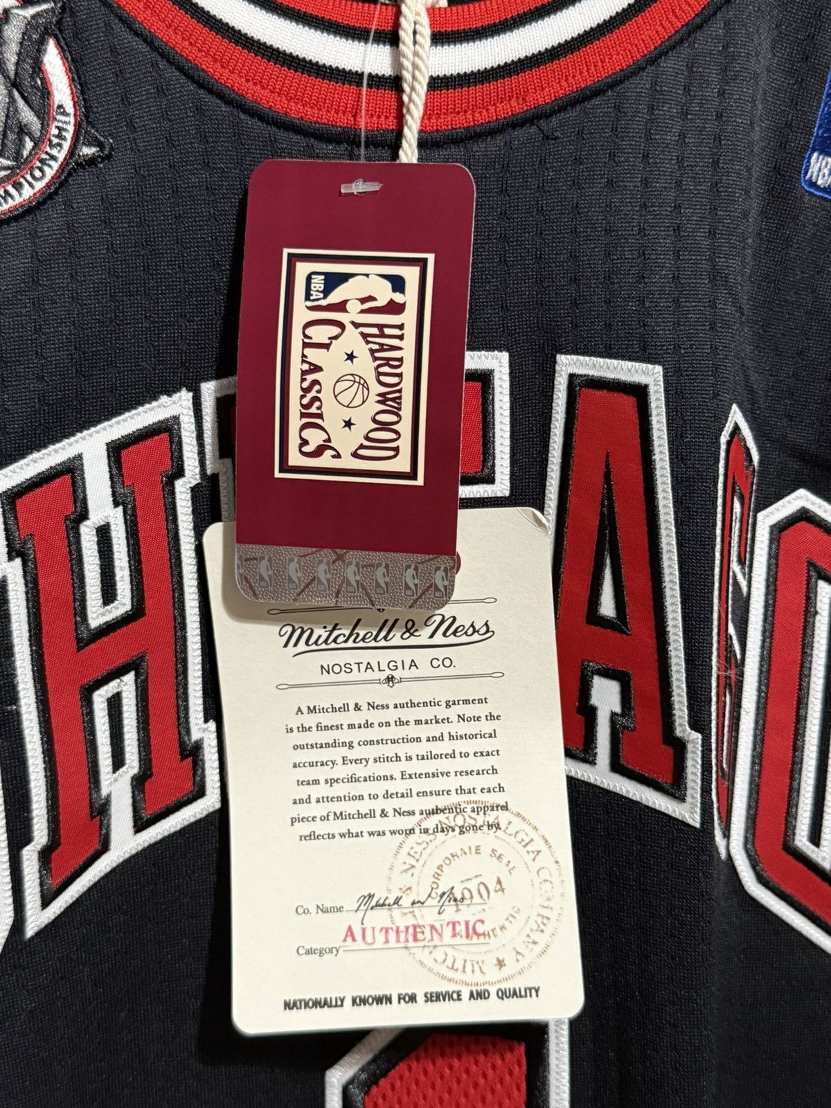Mitchell & Ness Mitchell and Ness Authentic Derrick Rose Jersey Size US M / EU 48-50 / 2 - 6 Thumbnail