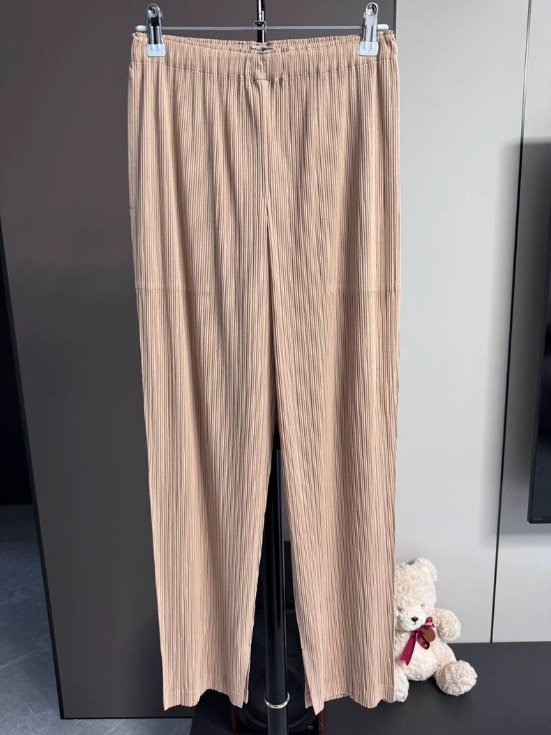 Issey Miyake Issey Miyake size:1 Dark beige pleated pants Size 42" / US 20 - 1 Thumbnail