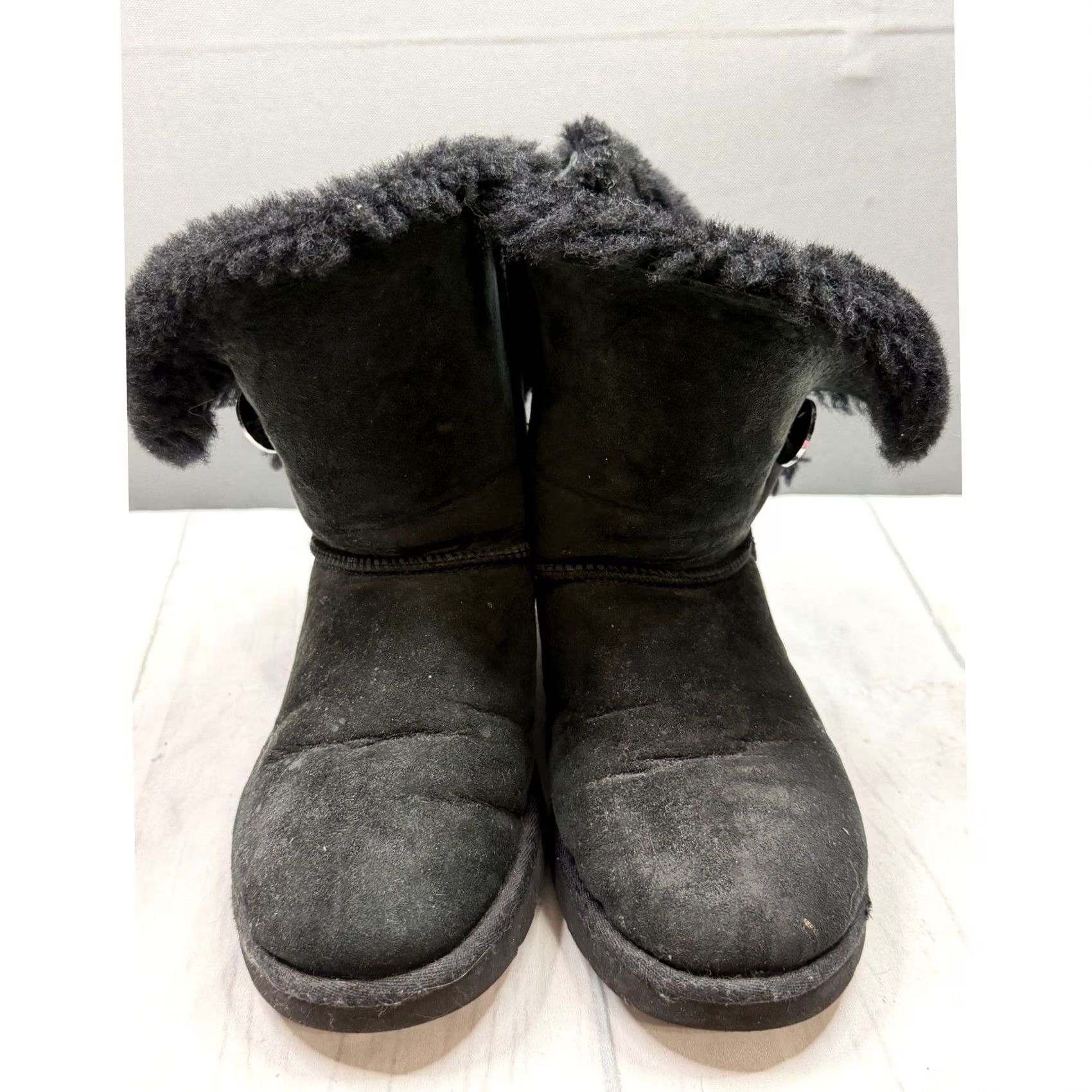 Ugg UGG Bailey Button Boots Womens Black Suede Shearling Mid-Calf Size 8 Size US 8 / IT 38 - 6 Thumbnail