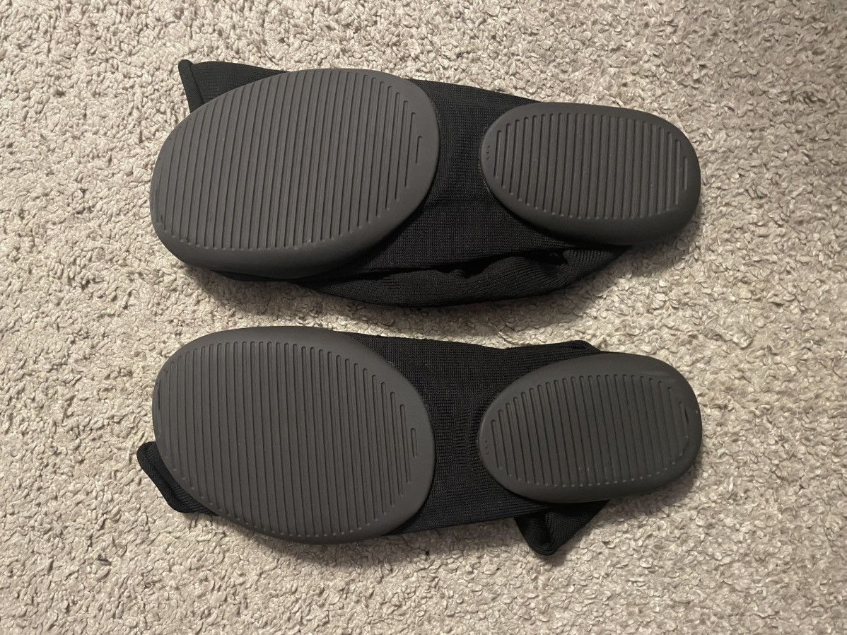 Kanye West × Yeezy Yeezy Pods Size US 13 / EU 46 - 1 Thumbnail