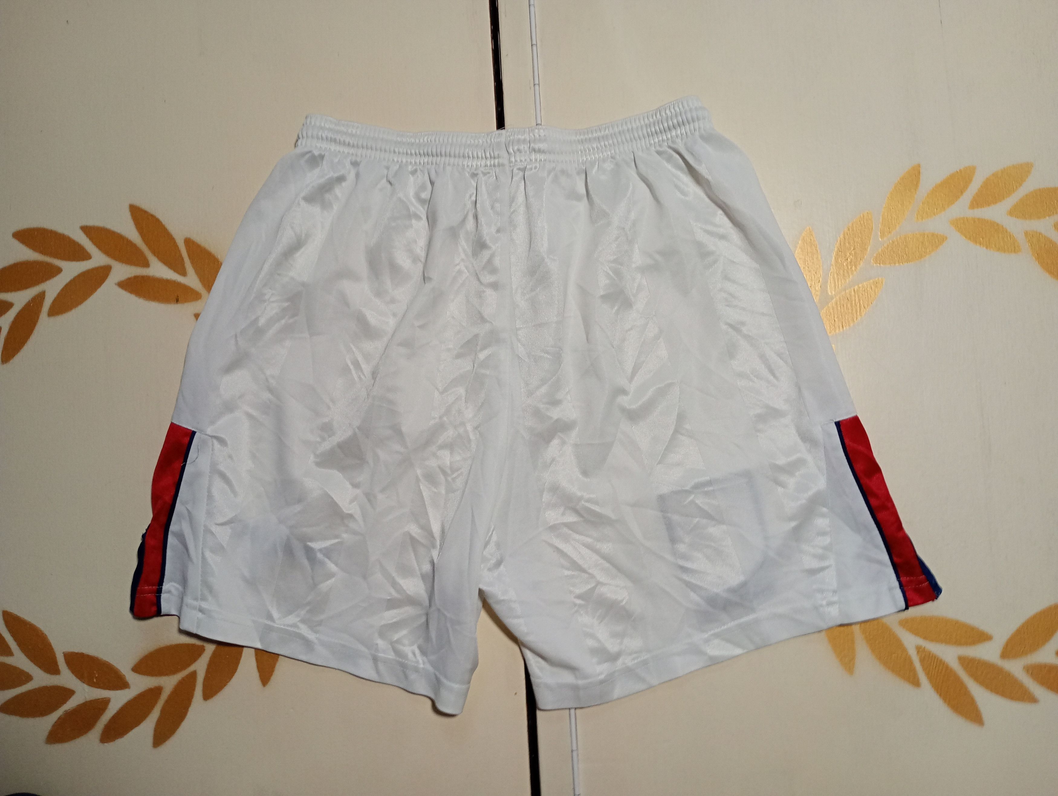 Umbro Umbro England Soccer shorts 1998-1999 Size US 32 / EU 48 - 10 Thumbnail