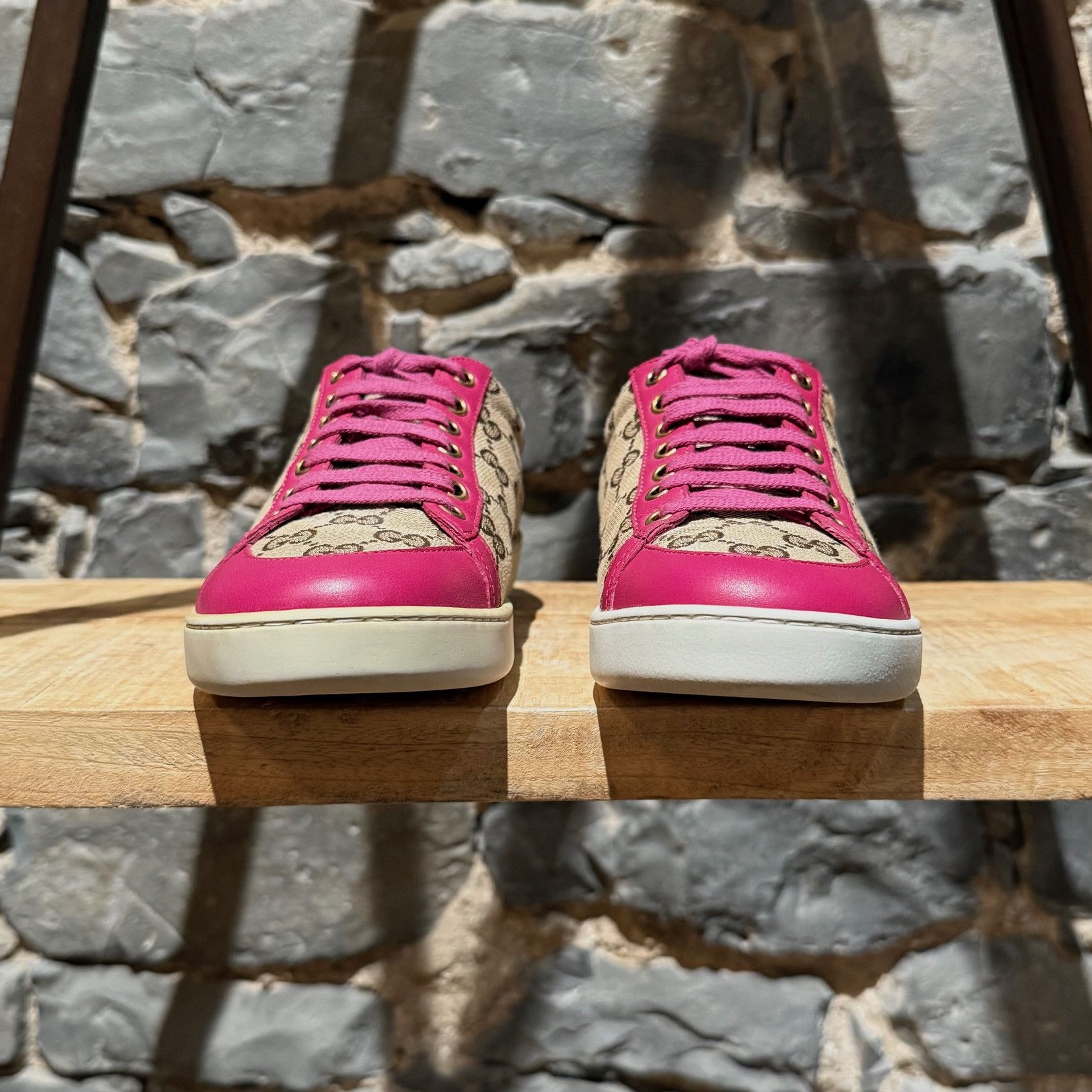 Gucci Gucci Beige GG Canvas Fuchsia Leather Brooklyn Sneakers Size US 7.5 / IT 37.5 - 2 Thumbnail