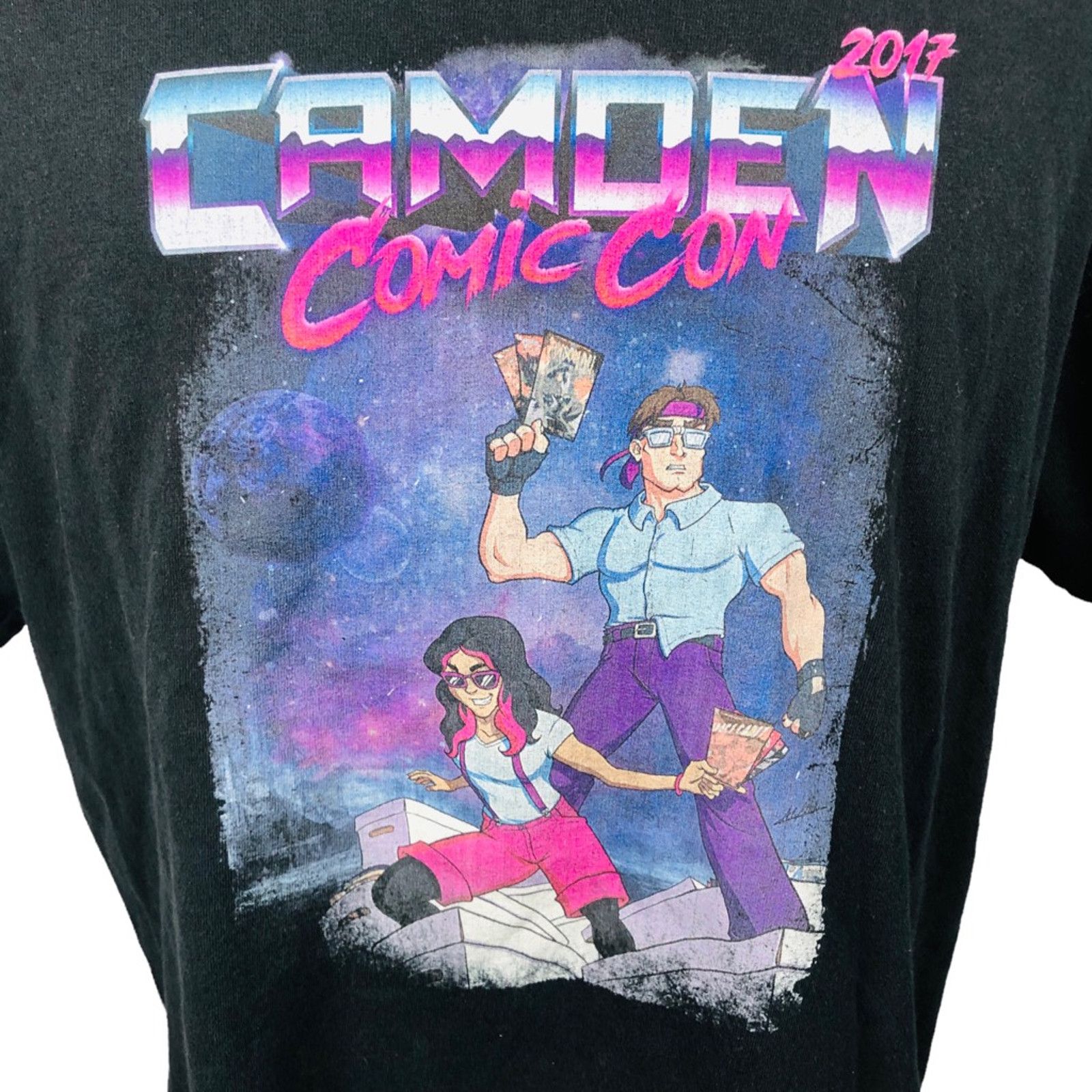 Gildan 2017 Camden Comic Con T-Shirt Convention Black Graphic XL Size US XL / EU 56 / 4 - 3 Thumbnail