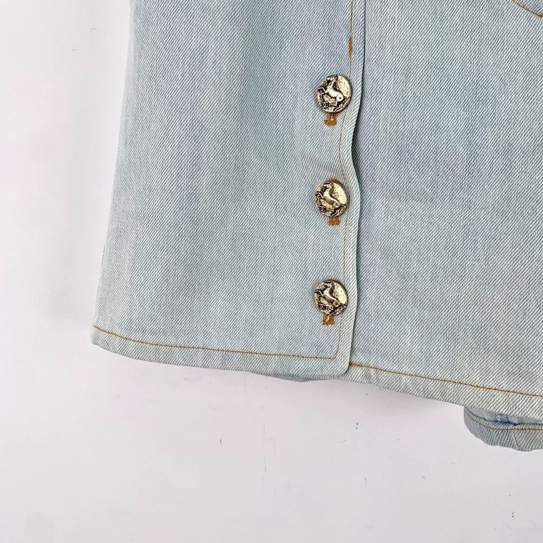 Chanel Chanel Light blue cotton casual denim shorts Size 25" / US 0 / IT 36 - 4 Thumbnail
