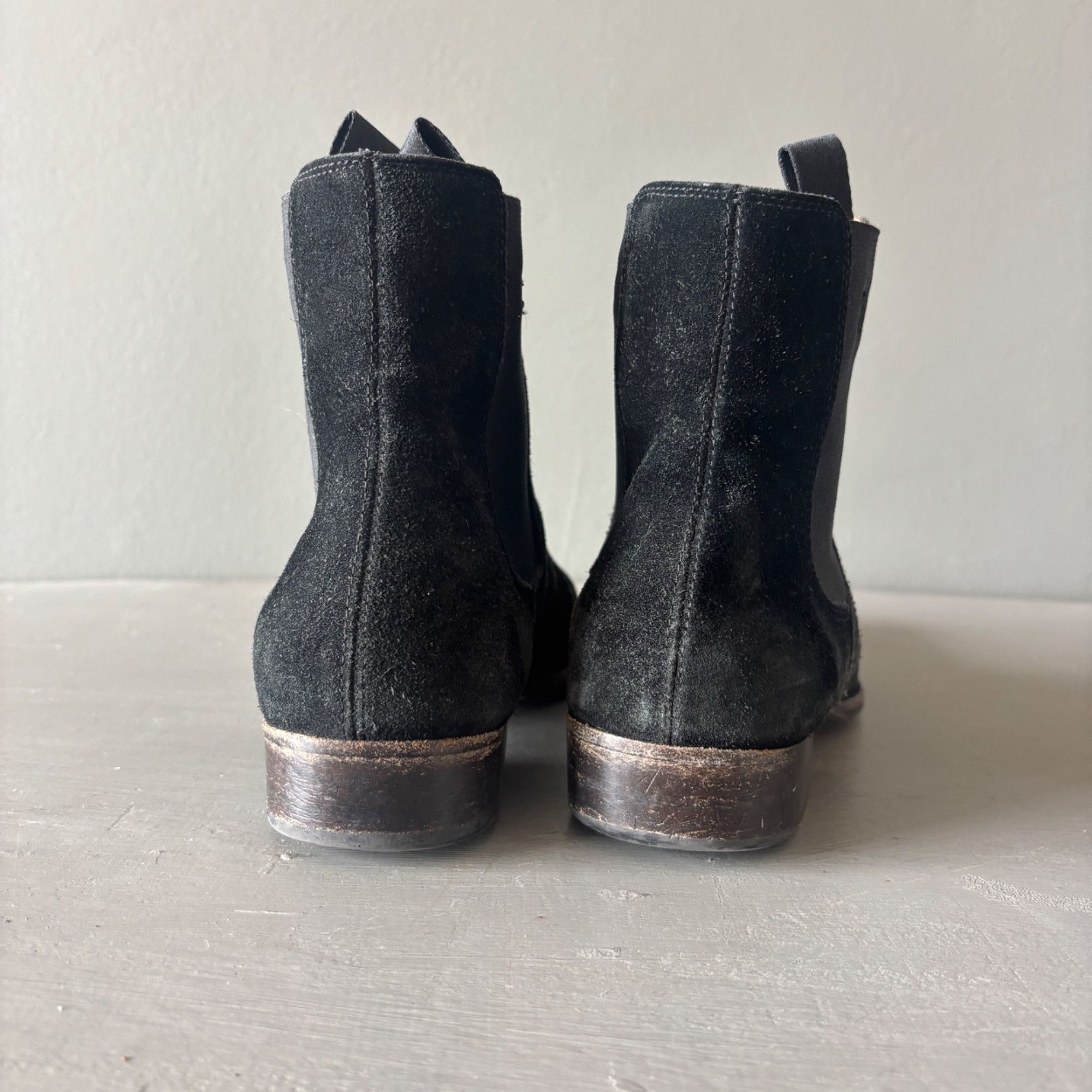 Marc Jacobs Vintage Marc Jacobs Black Suede Chelsea Boots Mens Size 39 M Size US 6 / EU 39 - 4 Thumbnail