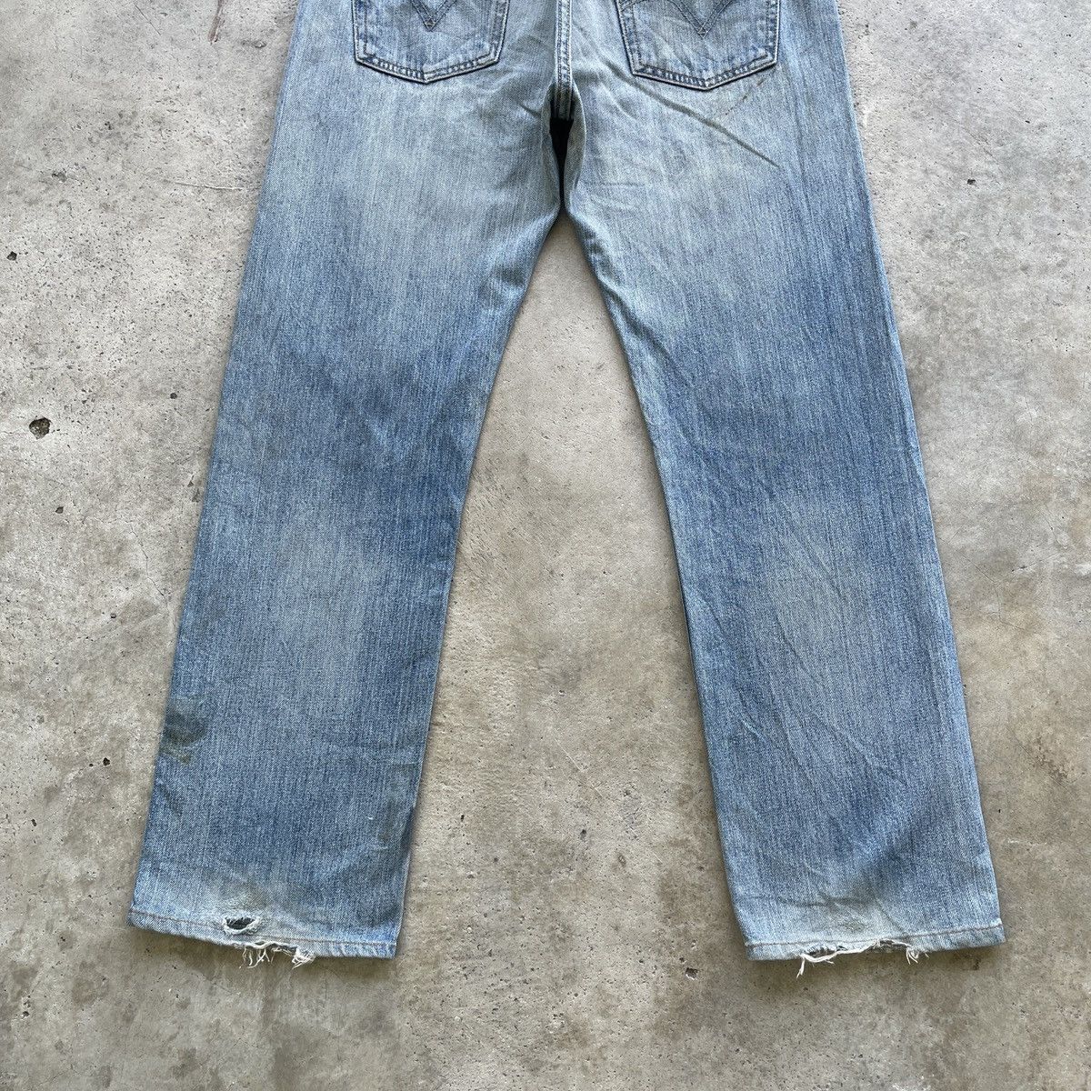 Levi's Vintage Clothing W31 Vintage Levi’s 501 Faded Denim Pants Distressed Jeans Size US 31 - 11 Thumbnail