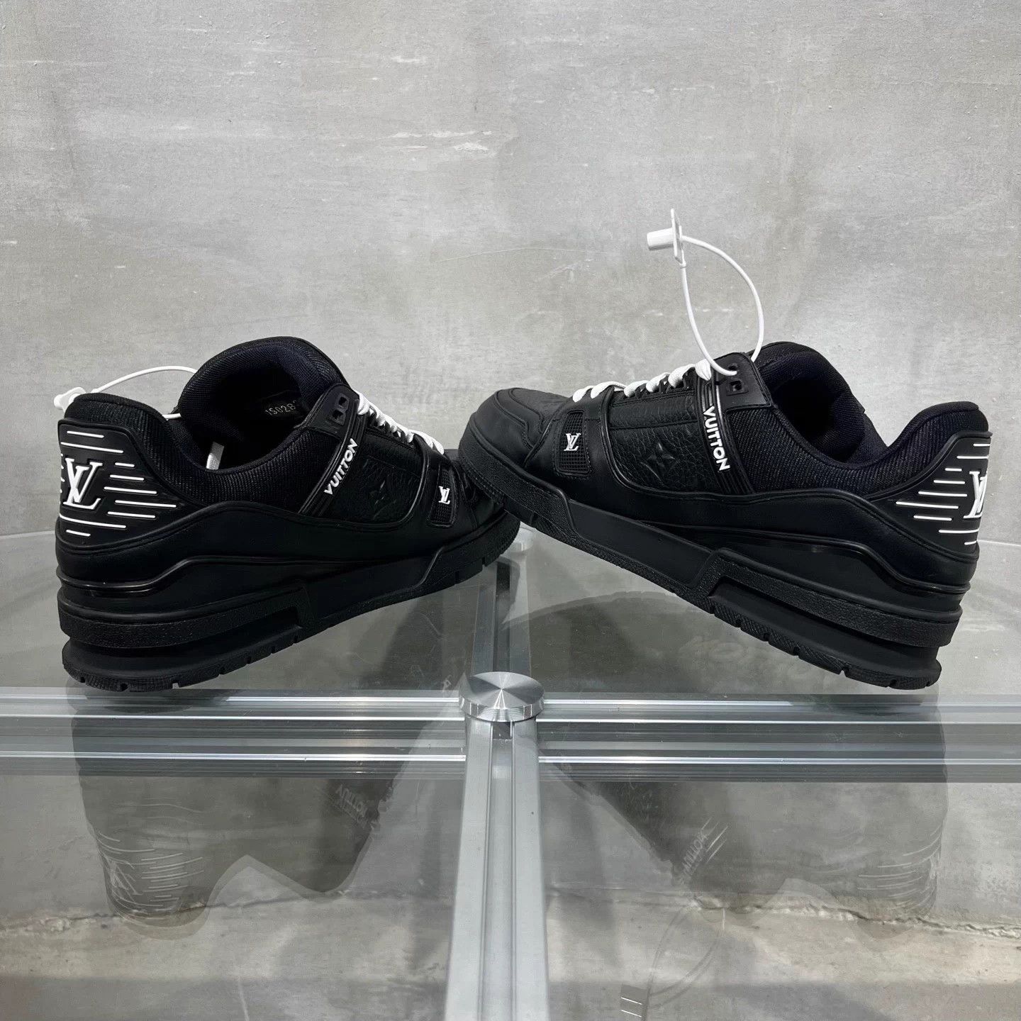 Louis Vuitton LV Trainer Black UK9 43 Size US 10 / EU 43 - 5 Thumbnail