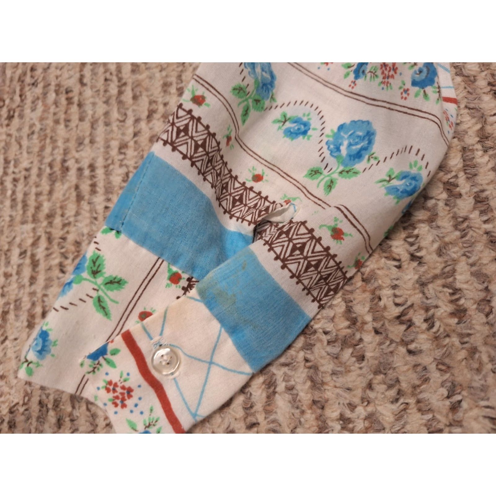 Vintage VINTAGE Roses Floral Pattern Retro Shirt Farmer Button Collar M White Men Shirt Size US M / EU 48-50 / 2 - 3 Thumbnail