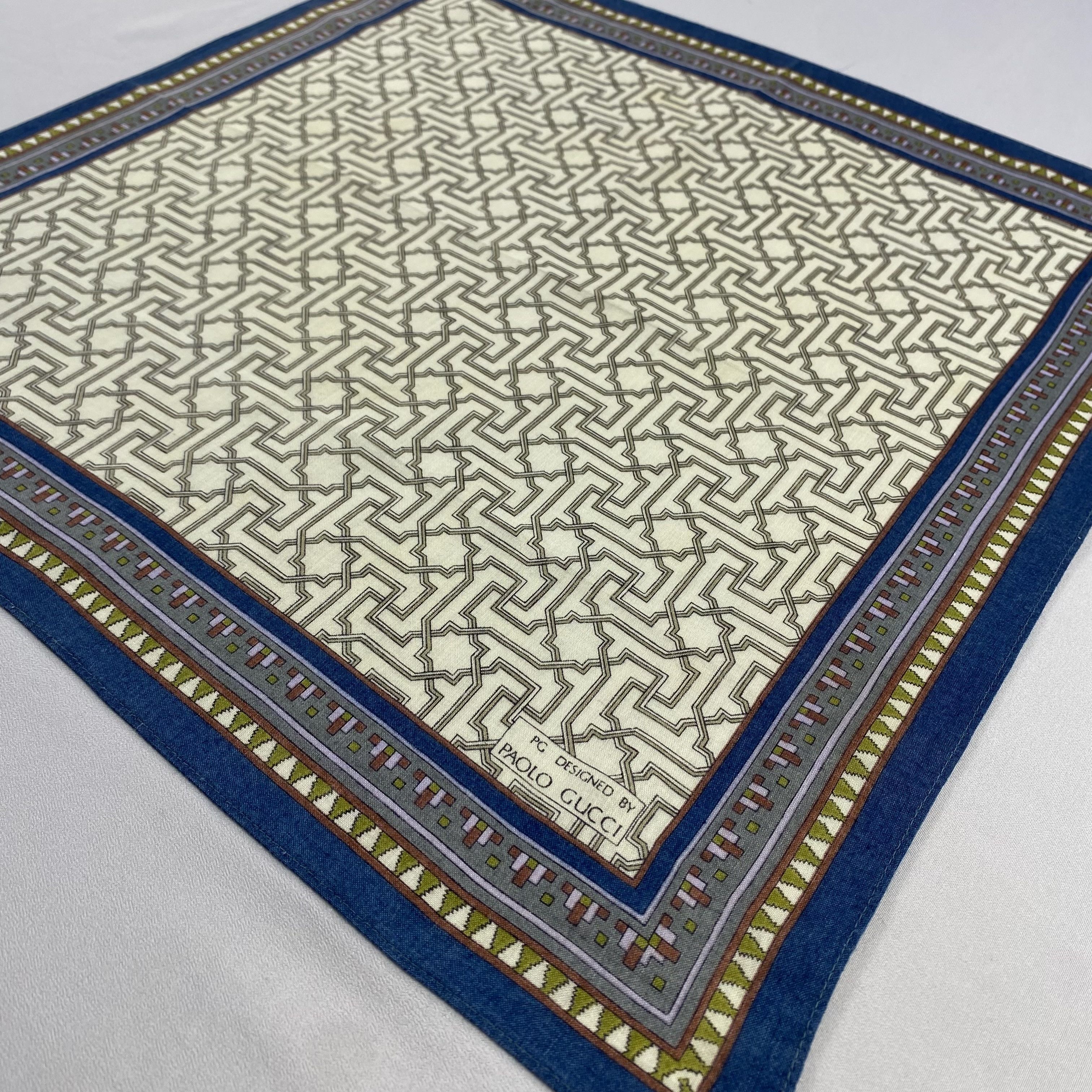 Paolo Gucci × Vintage Paolo Gucci Handkerchief / Neckerchief / Bandana-P1512 Size ONE SIZE - 2 Thumbnail