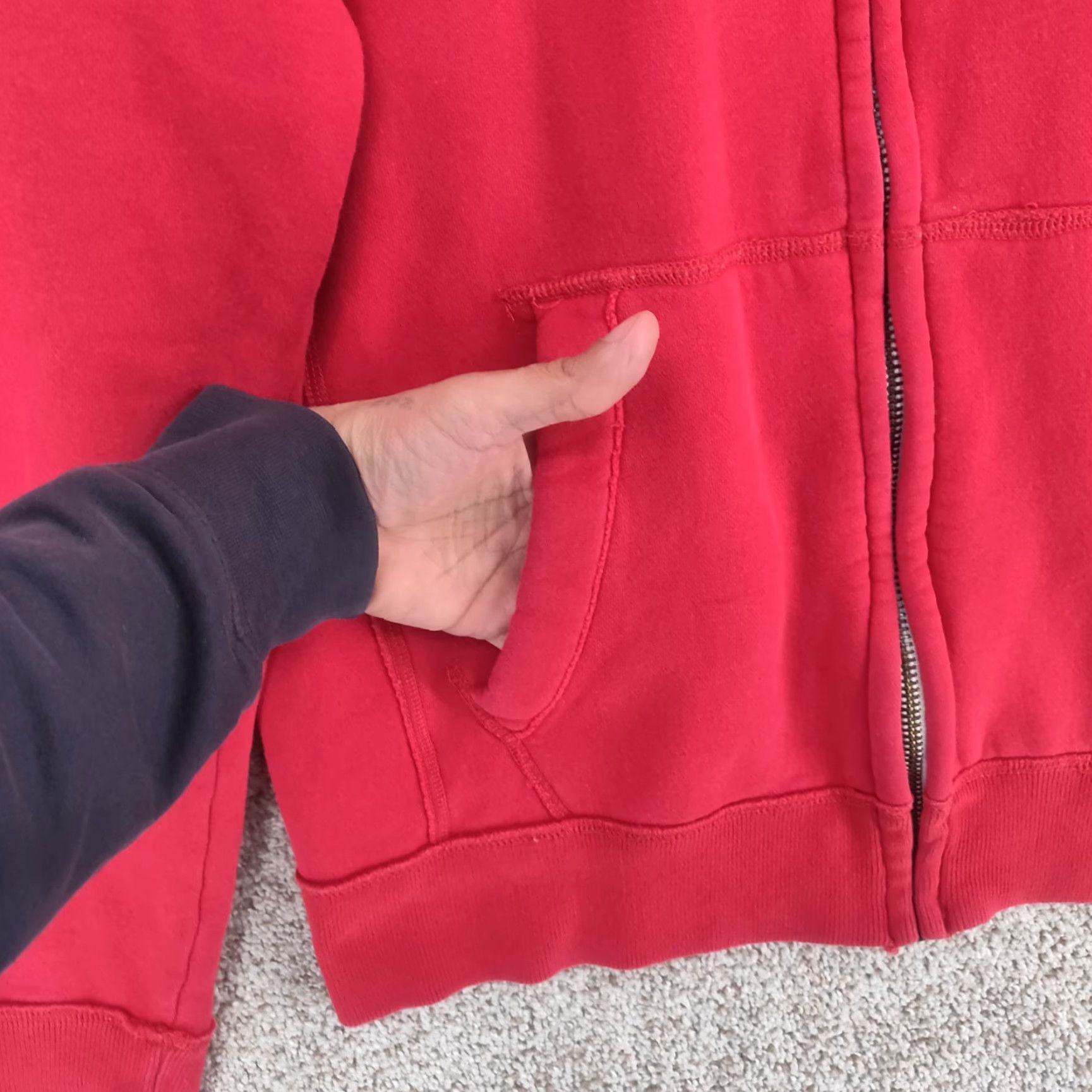 Abercrombie & Fitch VINTAGE Abercrombie & Fitch Hoodie Mens Large Red Full Zip Distressed Fleece Size US L / EU 52-54 / 3 - 4 Thumbnail