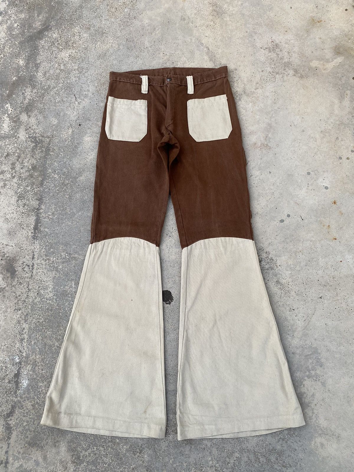 Vintage Vintage 1970s Bell Bottom Two Tone Sanforized Denim Size US 30 / EU 46 - 1 Thumbnail
