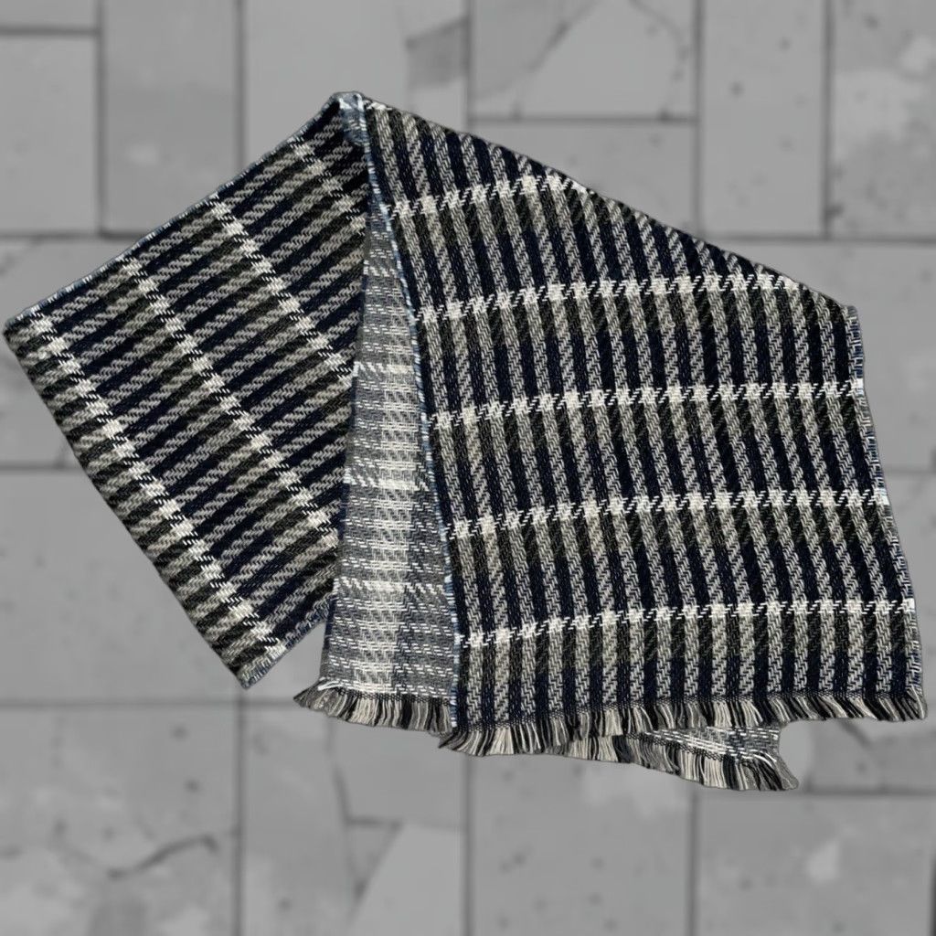 Vintage VINTAGE Frey Como 1899 Italy Made Lana Wool Scarf 69” Long Blue Men’s Wool Scarf Italy 60s-70s Size ONE SIZE - 1 Thumbnail