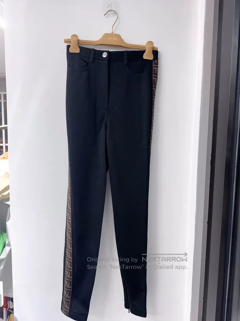 Fendi Fendi Side Monogrammed Pants Size 26" / US 2 / IT 38 - 1 Thumbnail