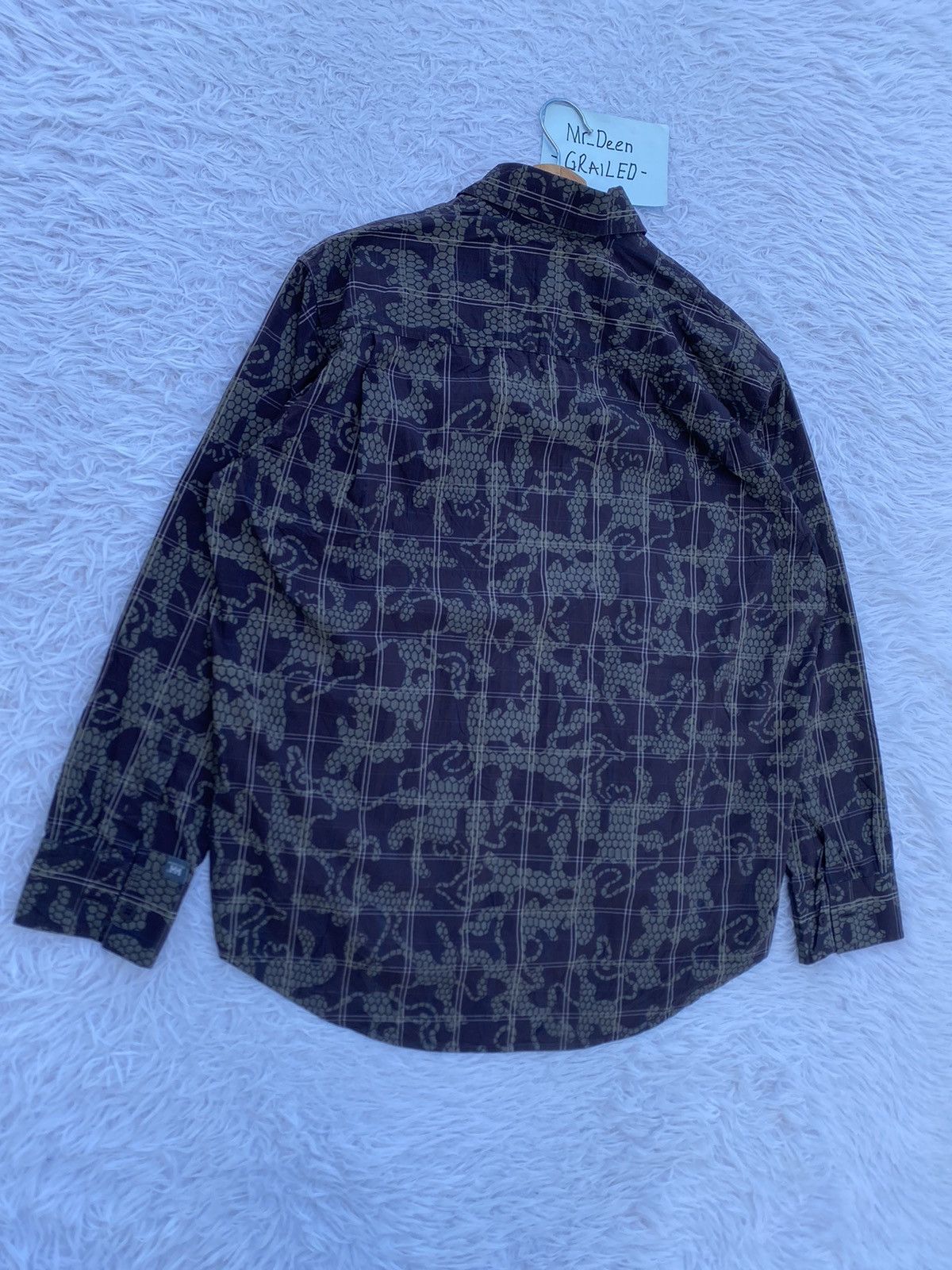 Helly Hansen Rare Helly Hansen Camo Button Ups Shirt Size US M / EU 48-50 / 2 - 17 Thumbnail