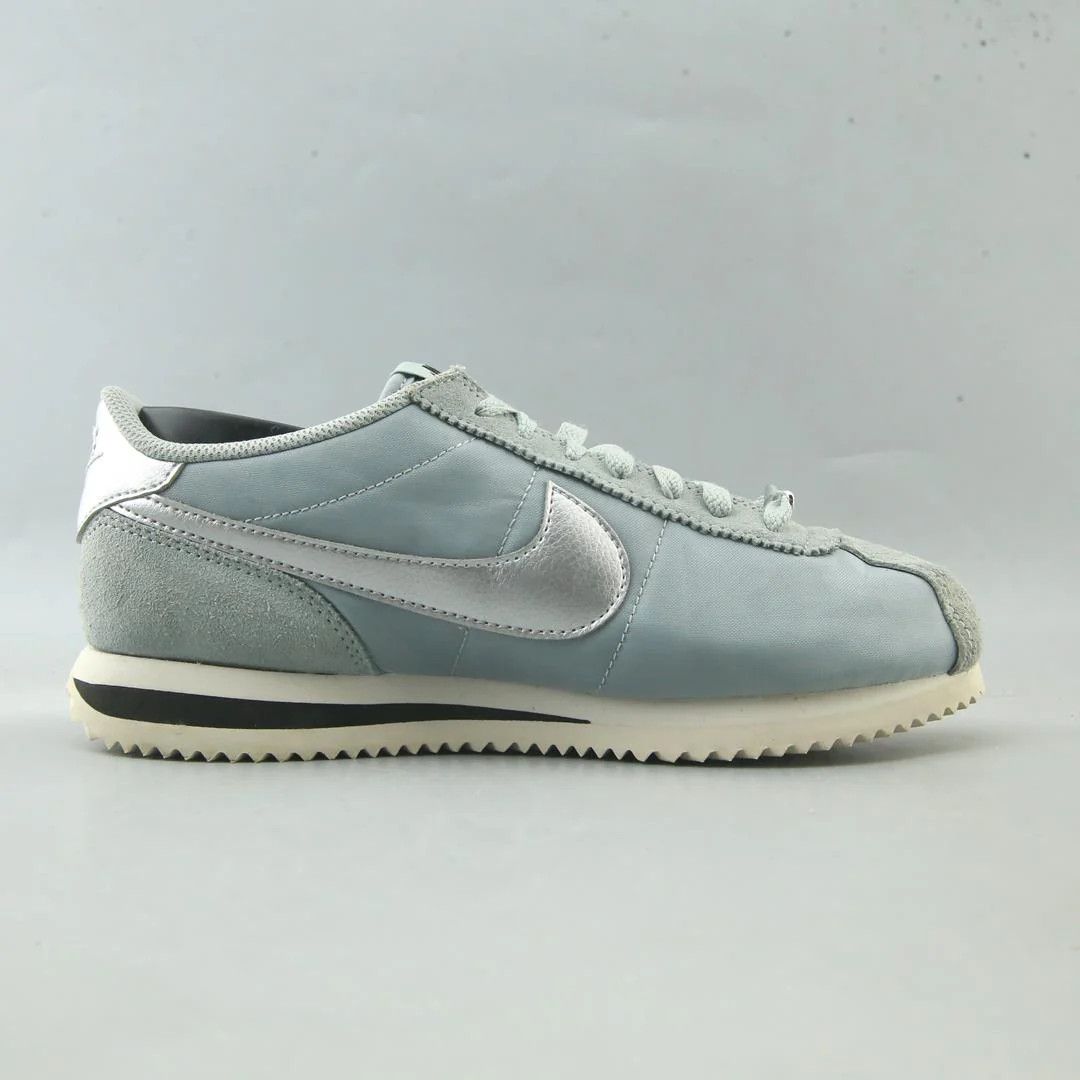 Nike Nike Wmns Cortez Textile sneakers Light Pumice Silver Size US 7.5 / EU 40-41 - 2 Thumbnail