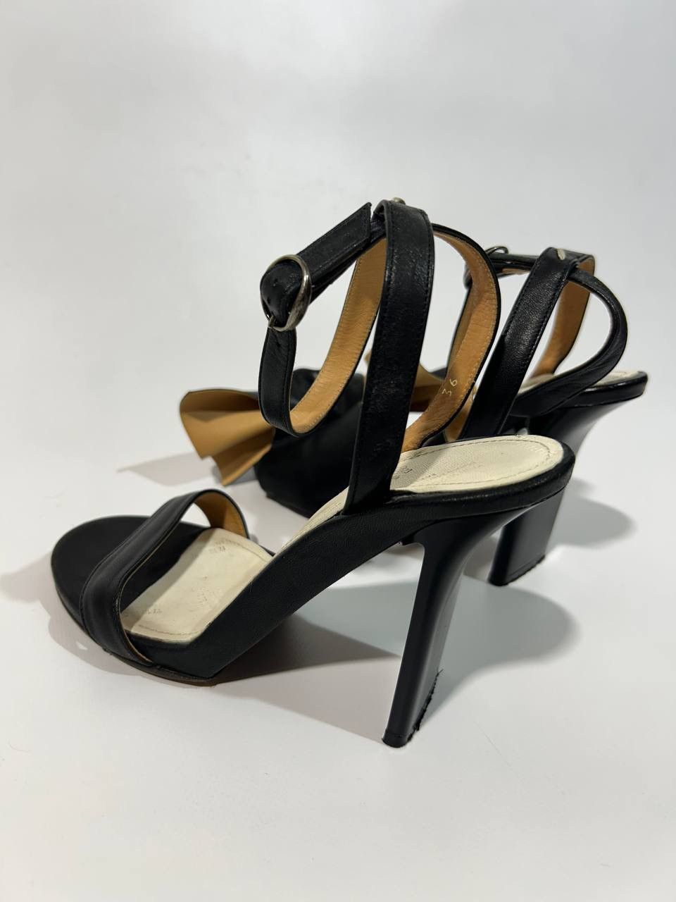Maison Margiela Maison Martin Margiela leather sandals with bow detail Size US 5 / IT 35 - 8 Thumbnail