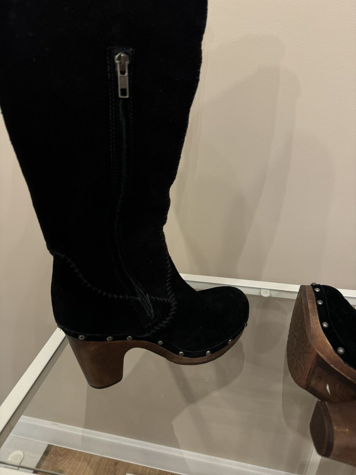 Ugg UGG suede high boots high quality Size US 6 / IT 36 - 7 Thumbnail