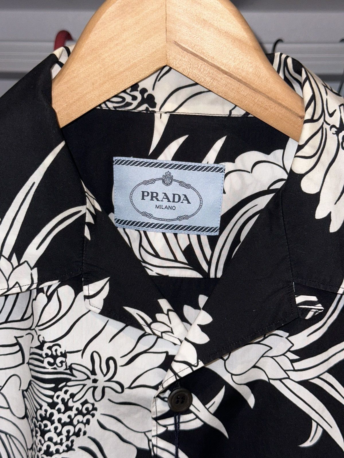 Prada Prada Dahlia Button Shirt Size US M / EU 48-50 / 2 - 3 Thumbnail