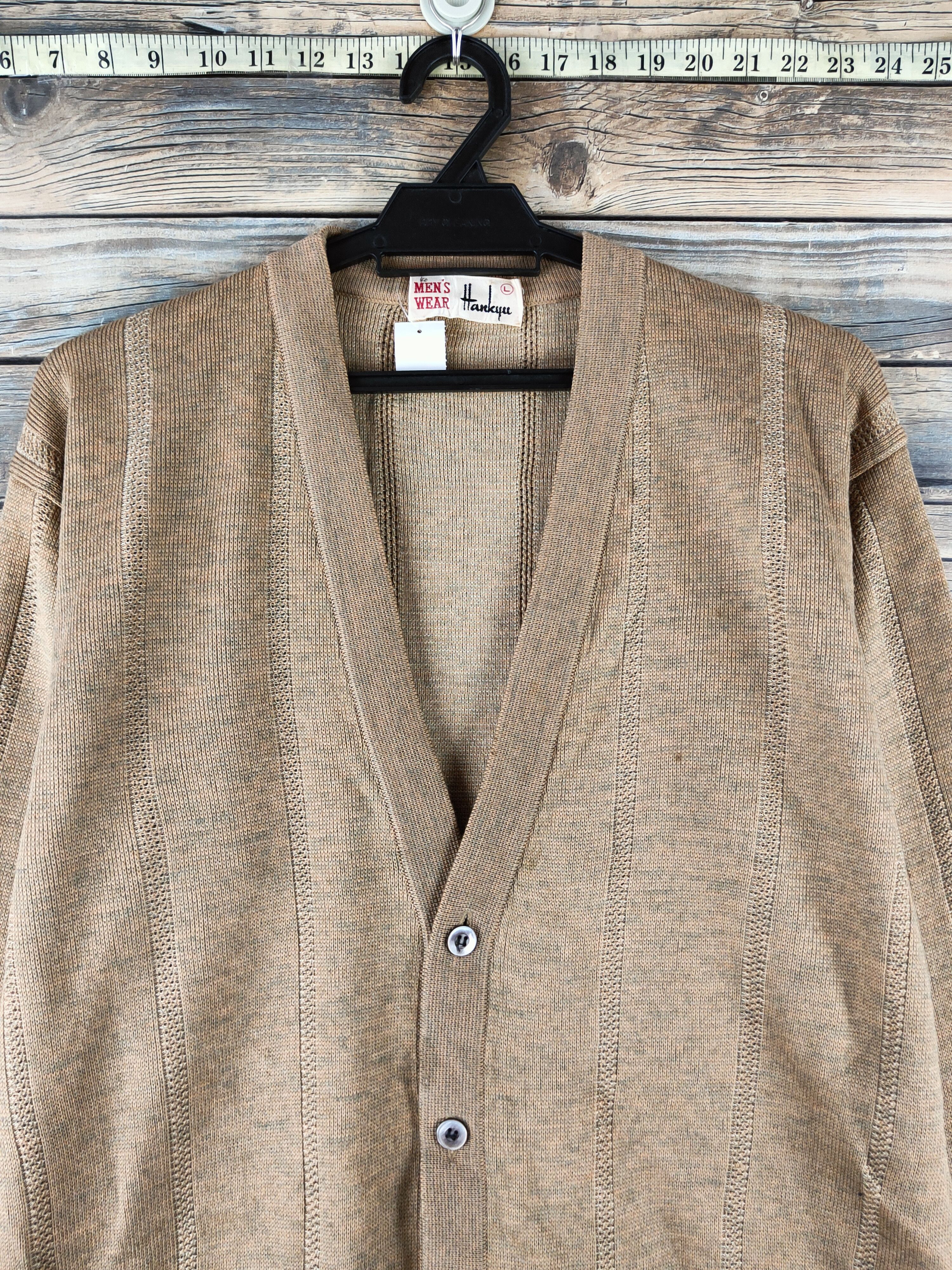 Japanese Brand DL Hankyu Beige Knitwear Cardigan #46-190 Size US L / EU 52-54 / 3 - 2 Thumbnail
