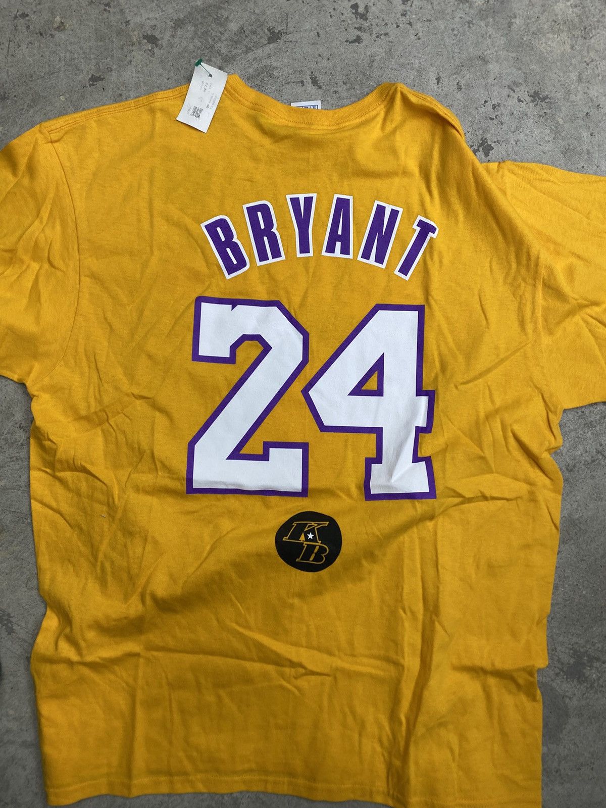 NBA RARE Promo Los Angeles Lakers Kobe Bryant 8 24 Tee Shirt Size US XL / EU 56 / 4 - 4 Thumbnail