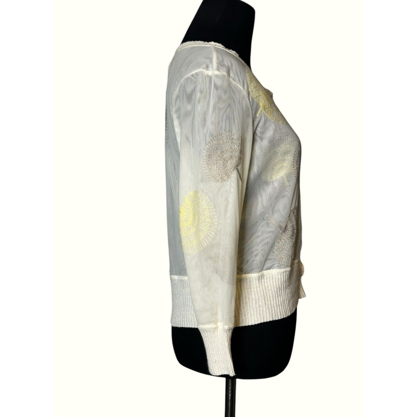 NIC+ZOE Nic + Zoe Cream Floral Embroidered Sweater size Small Size S / US 4 / IT 40 - 15 Thumbnail