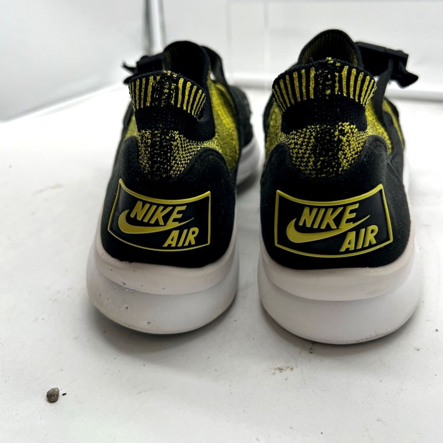 Nike Title: Nike Air Running Shoes Mens 8 Ultra Flyknit Yellow Black Size ONE SIZE - 5 Thumbnail