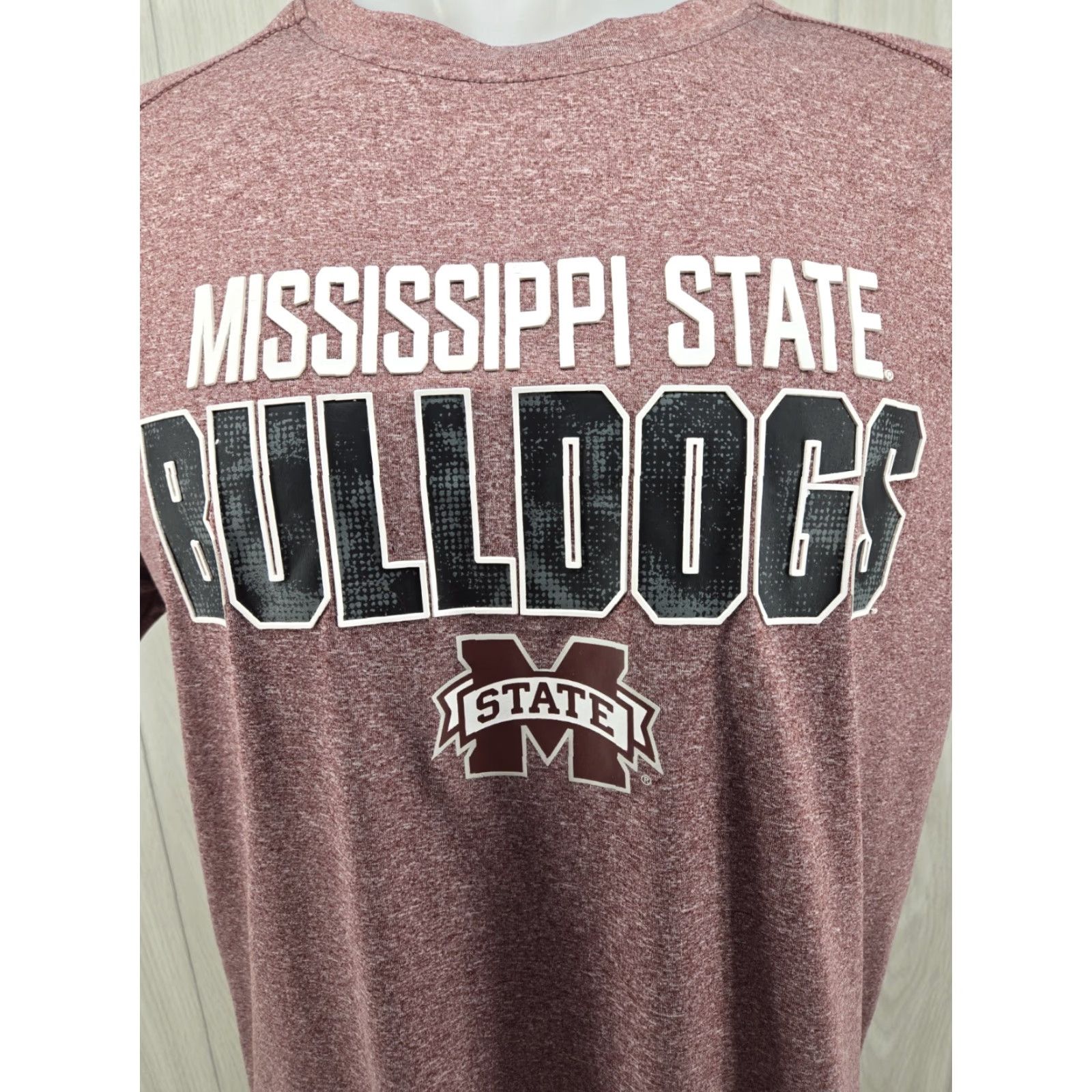 Vintage VINTAGE Mississippi State College Large Red T-Shirt Raised Letters Russell Men L Red Graphic Print College 90s Mens Size US L / EU 52-54 / 3 - 3 Thumbnail