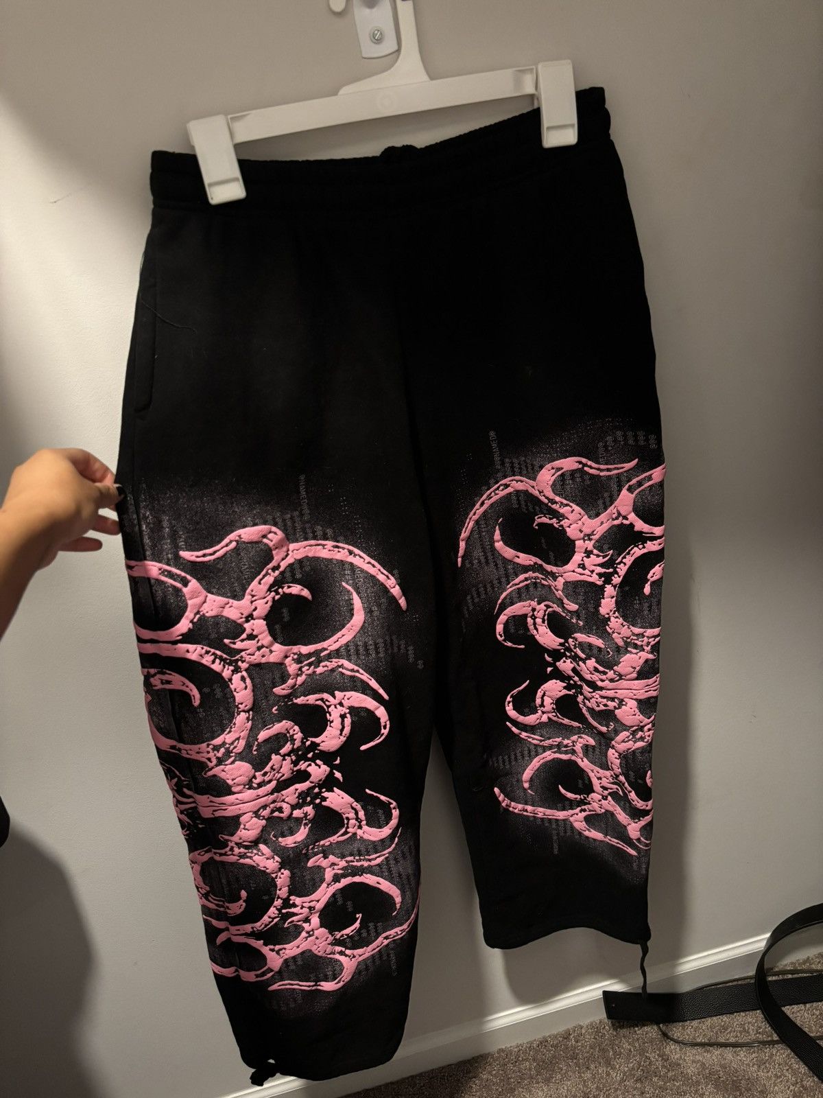 Named Collective Named Collective black/pink Euphoria puff print sweats Size 27" / US 4 / IT 40 - 2 Thumbnail