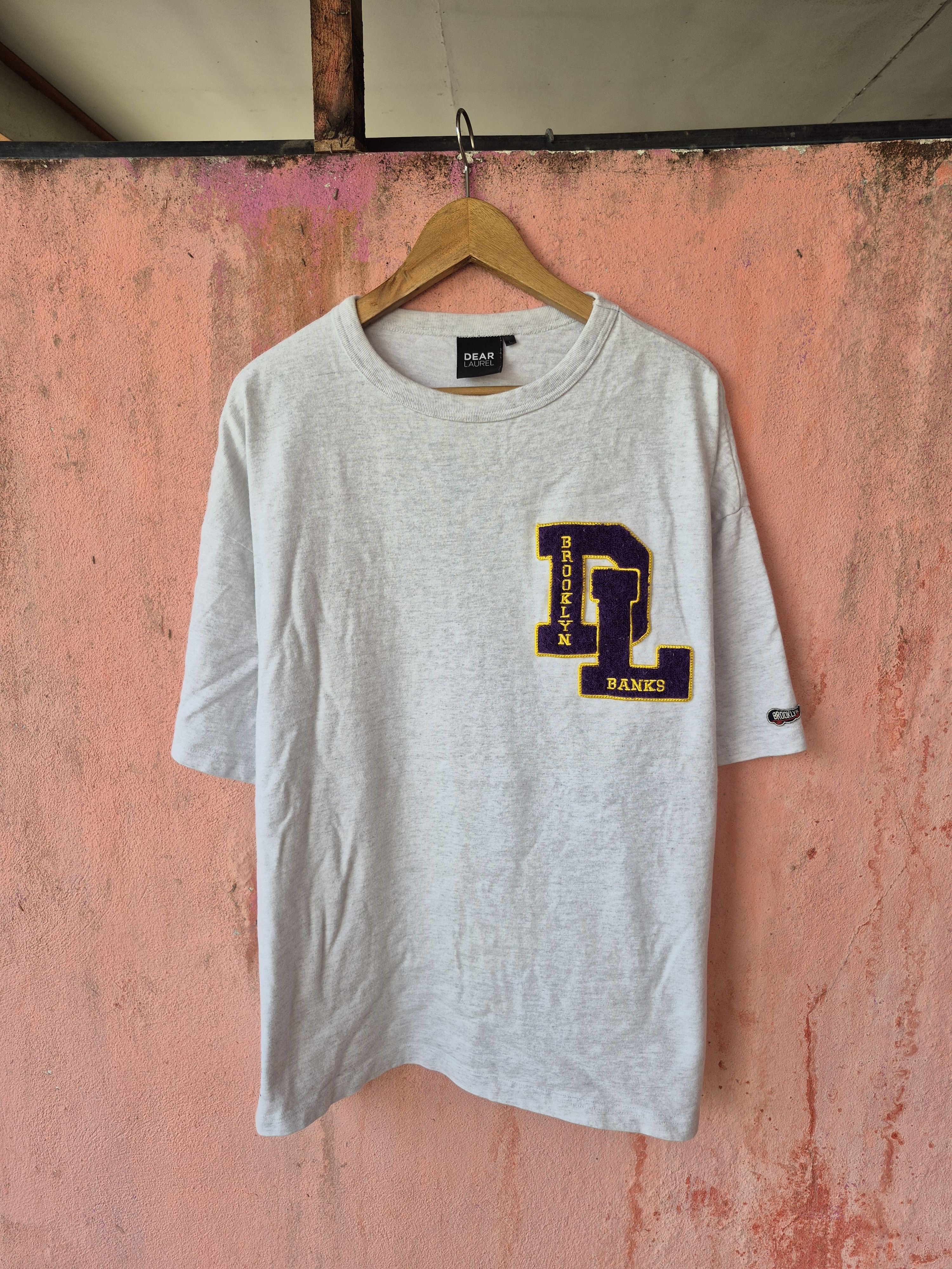 Japanese Brand 🔥 Dear Laurel Brooklyn Banks Tee Size US L / EU 52-54 / 3 - 1 Thumbnail