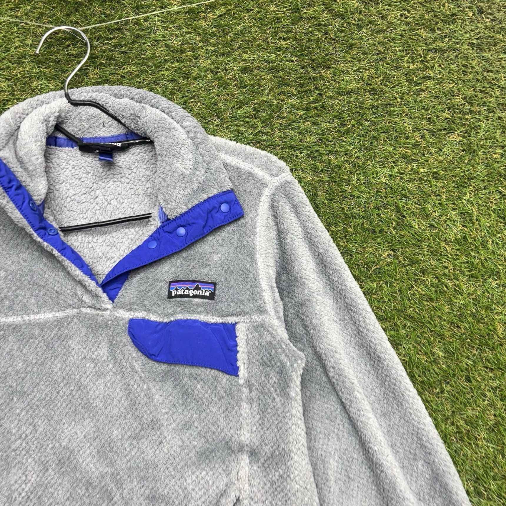 Patagonia Patagonia Snap Fleece Womens XS Gray Outdoor Cozy Hiking Sherpa 1/4 Snap Pullover Sweater Size XS / US 0-2 / IT 36-38 - 2 Thumbnail