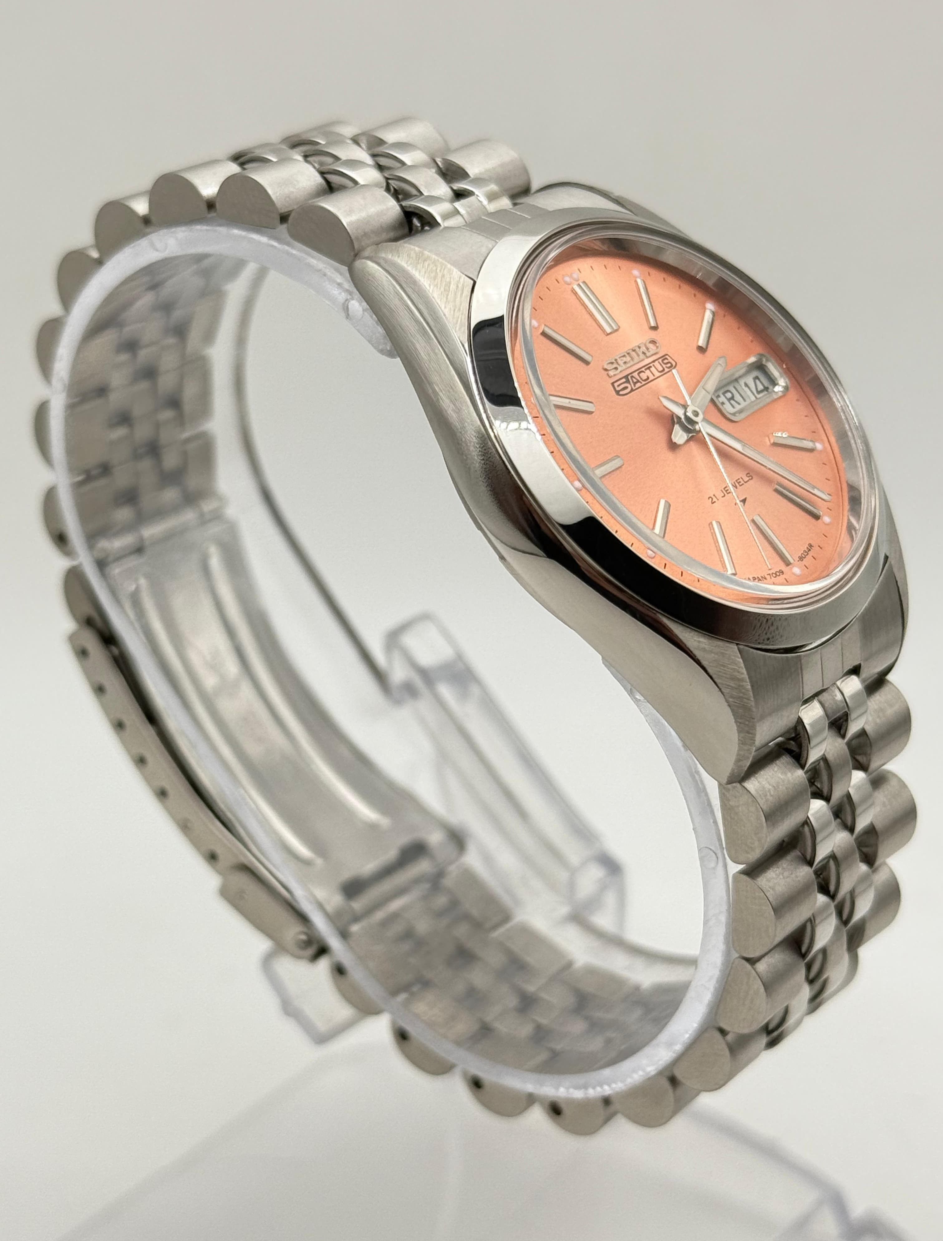 Japanese Brand Classic Men's Wrist Watch|Salmon Dial|36mm Size 36 - 4 Thumbnail