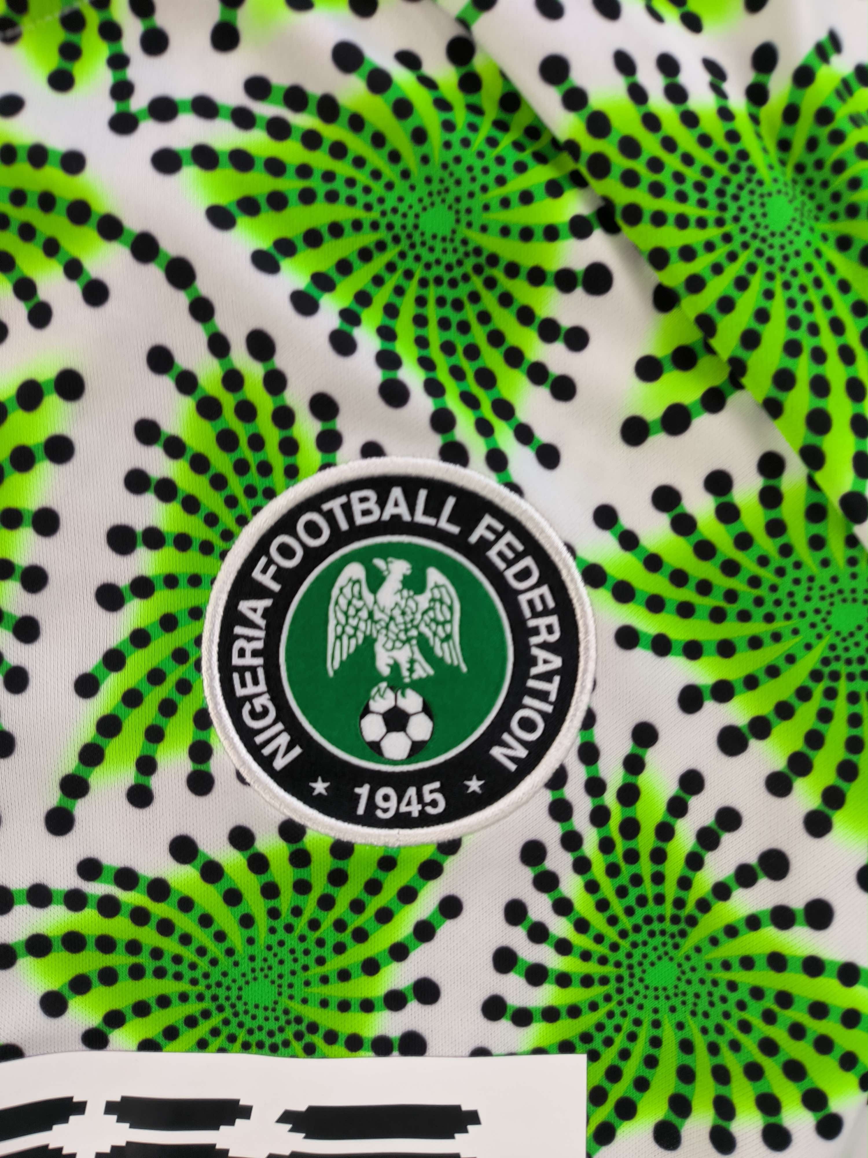 Nike Nigeria 2022-23 Nike Pre-Match training football jersey sz S Size US S / EU 44-46 / 1 - 4 Thumbnail