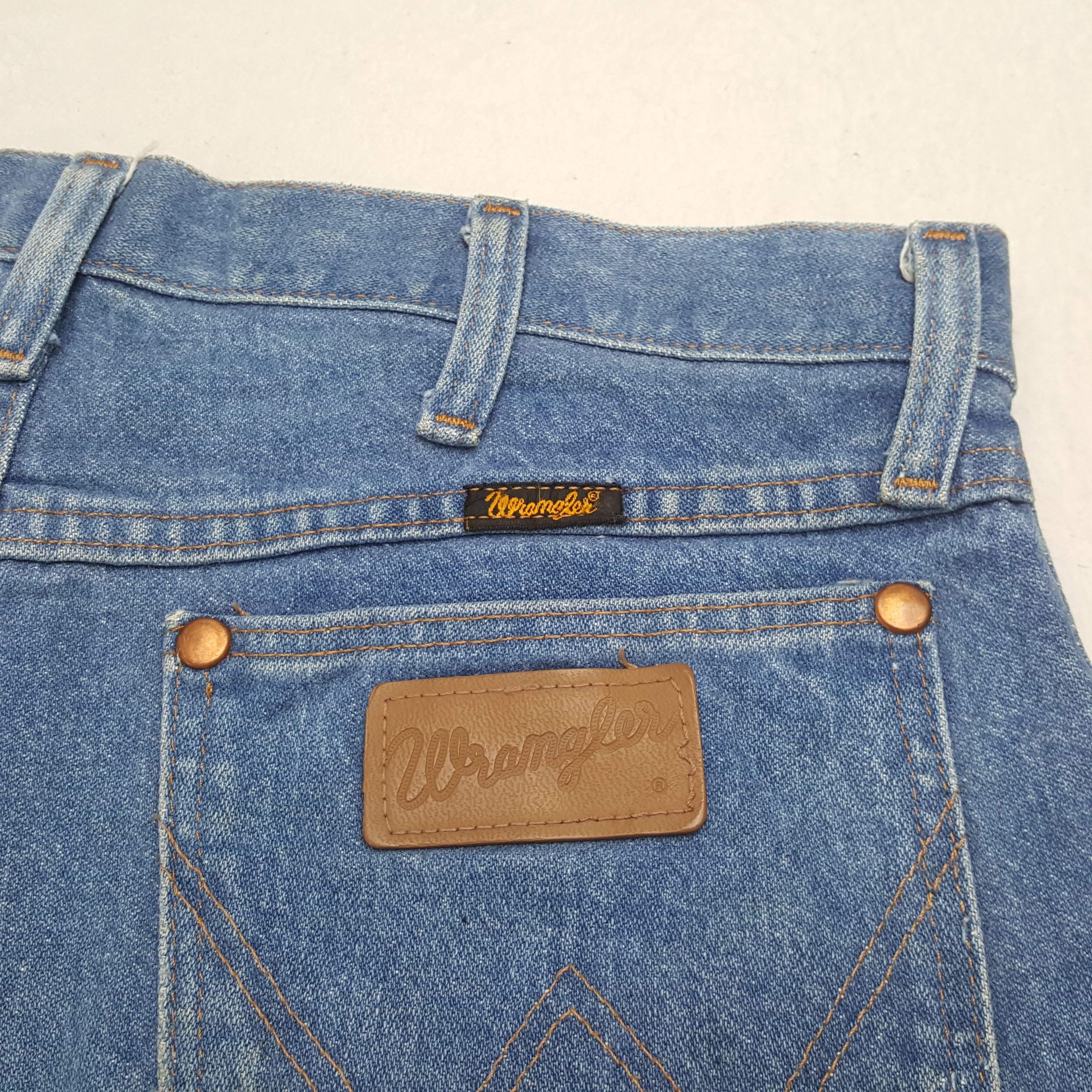 Wrangler Wrangler Streetwear Style Jeans RR18 Size US 31 - 13 Thumbnail