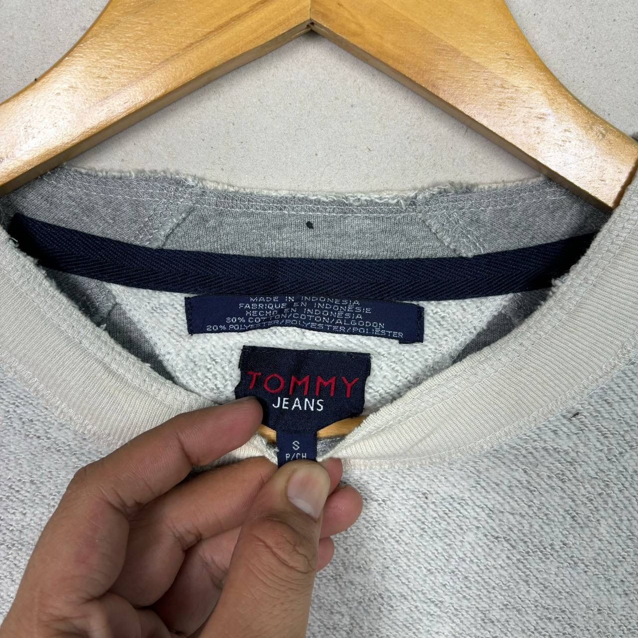 Tommy Jeans Vintage Tommy Jeans Reverse Weave Sweatshirt Gray 90s S Size US S / EU 44-46 / 1 - 4 Thumbnail