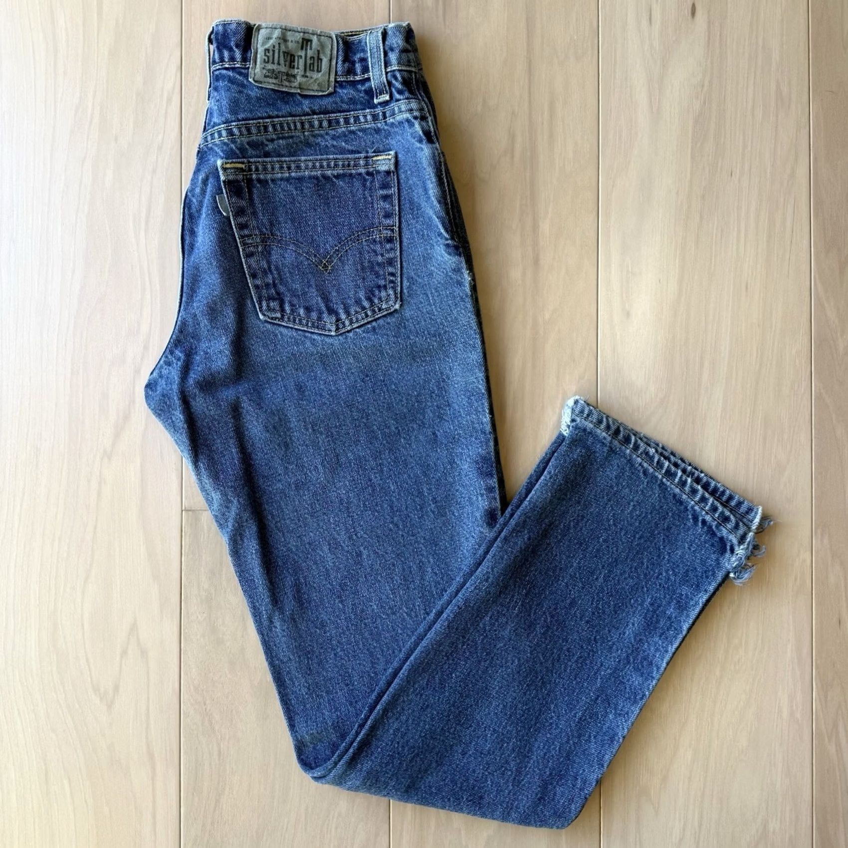 Levi's VINTAGE Levi's Silvertab Jeans 28 Blue Medium Wash 90s Lowcut Streetwear Skater Size 28" / US 6 / IT 42 - 2 Thumbnail