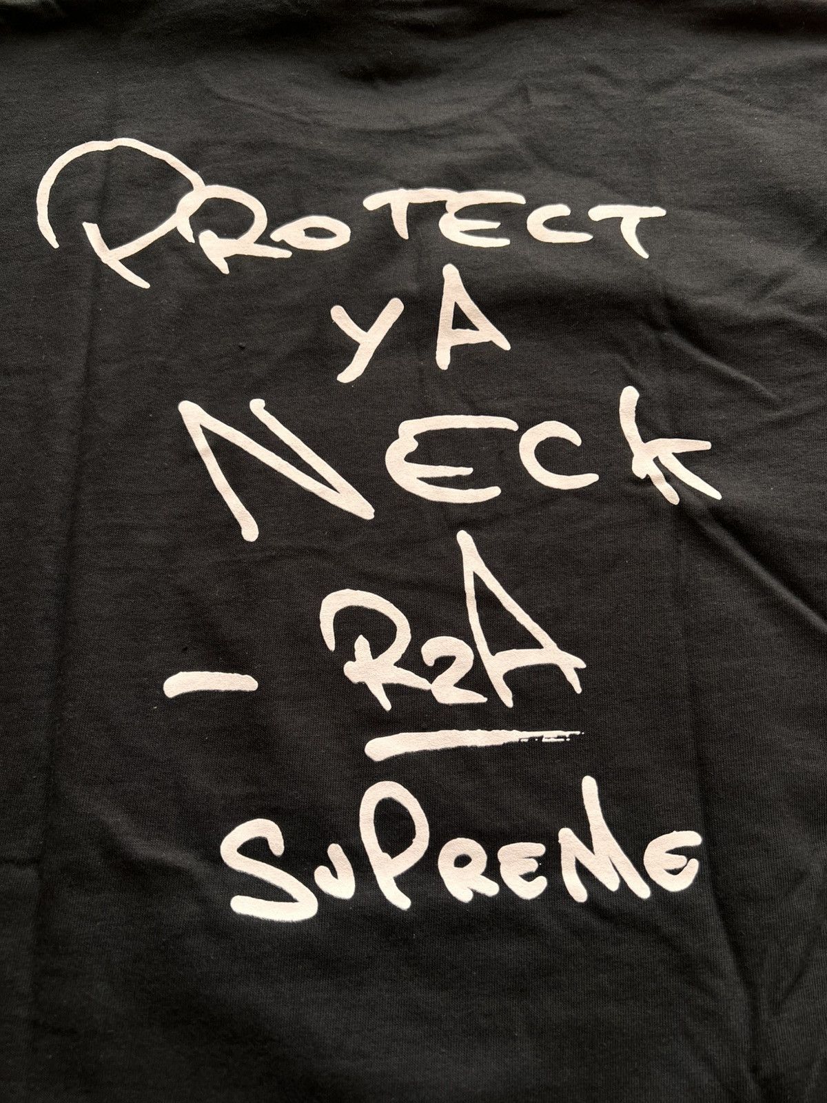 Supreme Supreme x Wu-Tang “Protect Ya Neck” Photo Tee Black yellow Size US XL / EU 56 / 4 - 11 Thumbnail